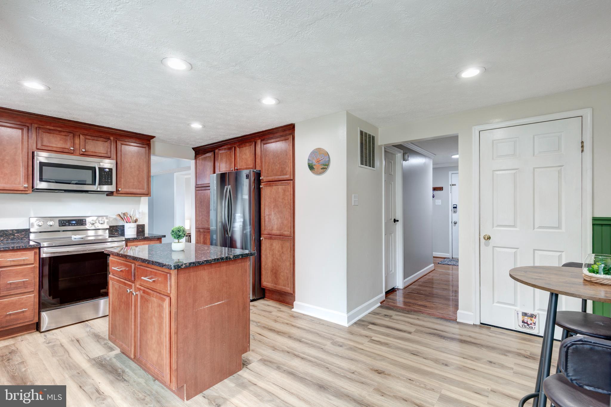 WASHINGTON CENTER - Residential