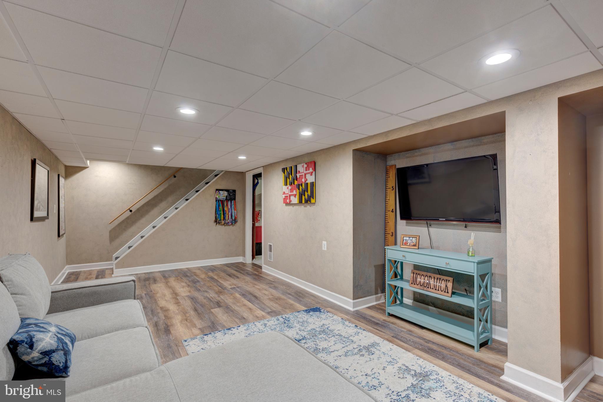 WASHINGTON CENTER - Residential