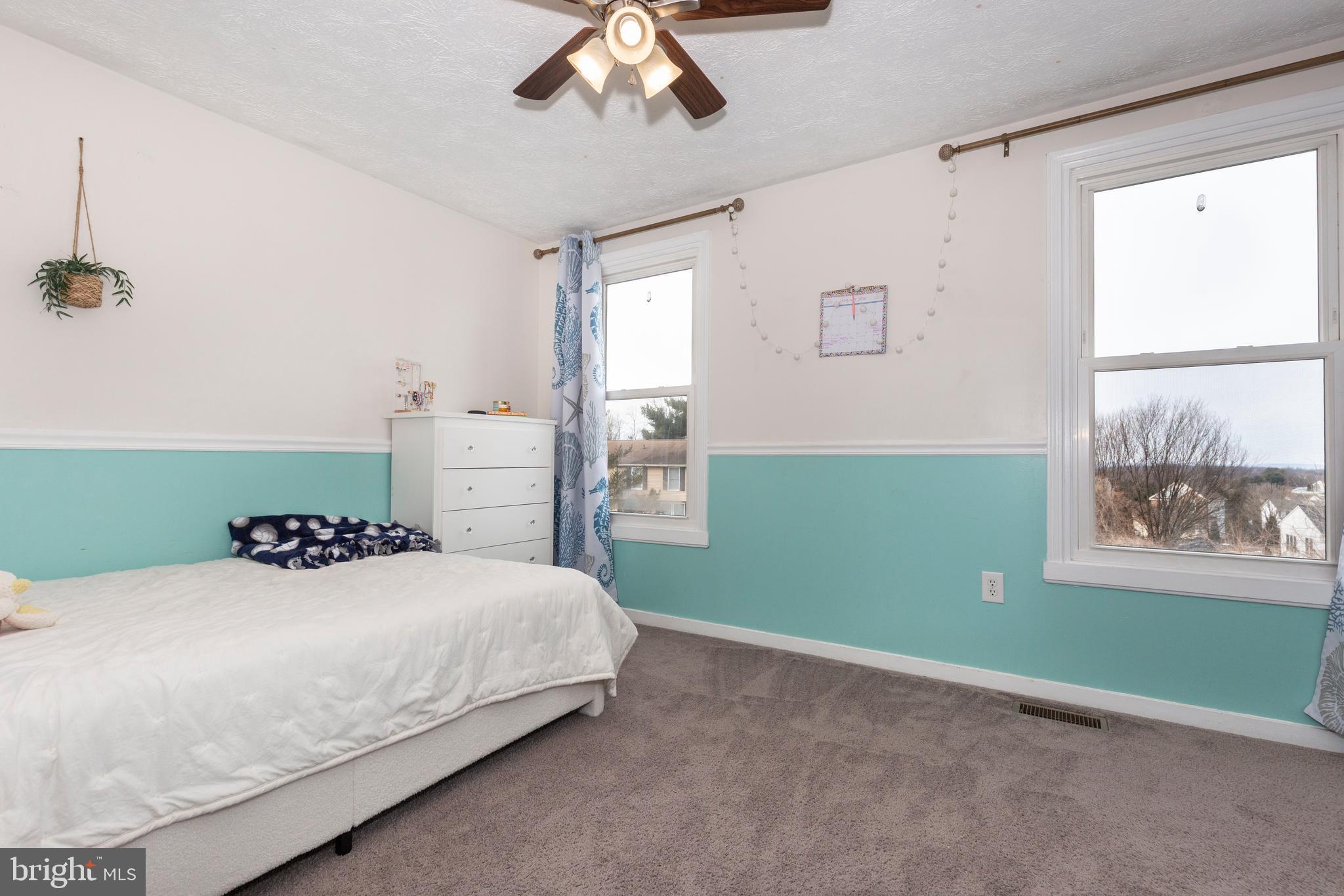 WASHINGTON CENTER - Residential