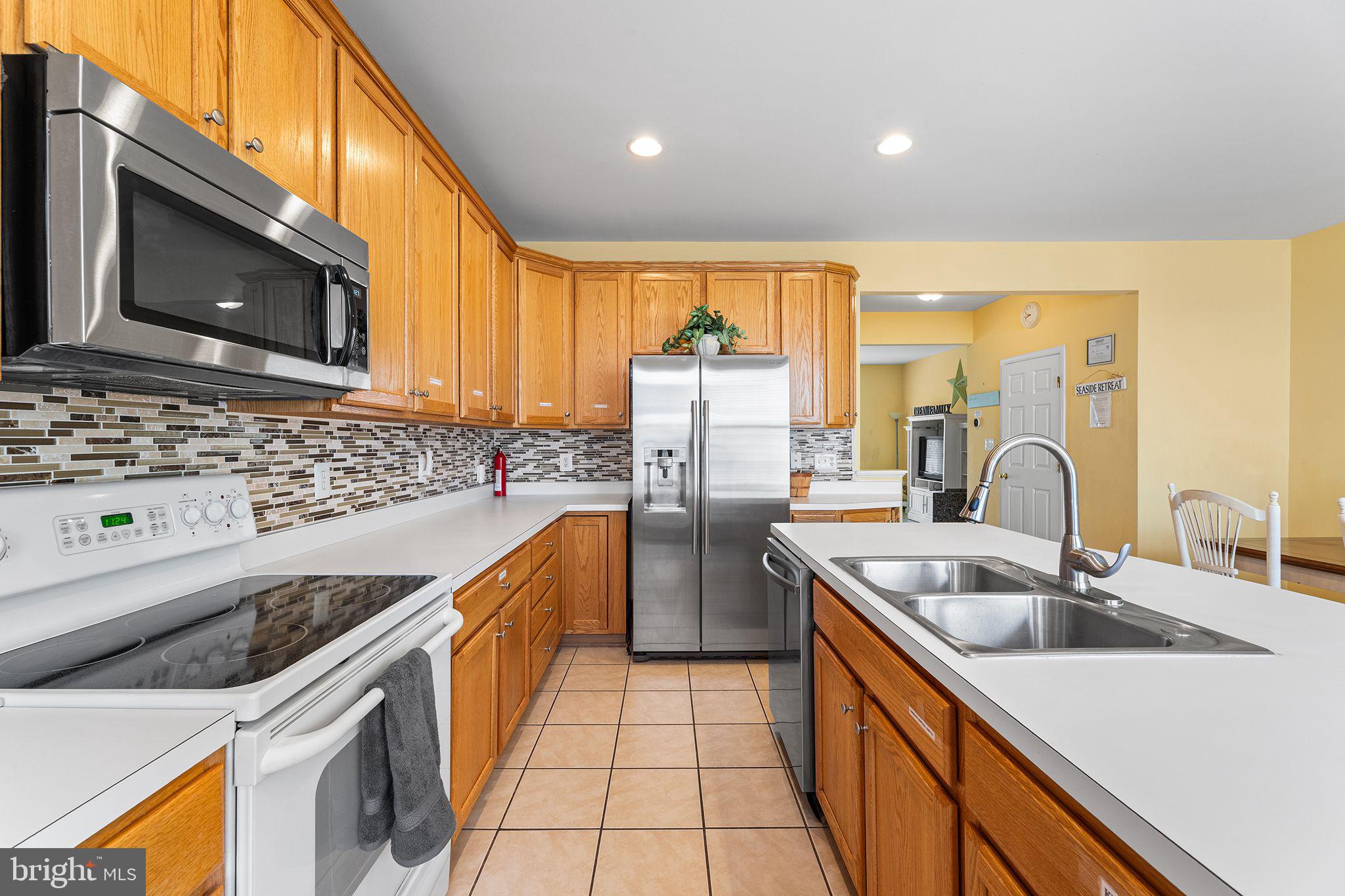 SUNSET ISLAND - Residential