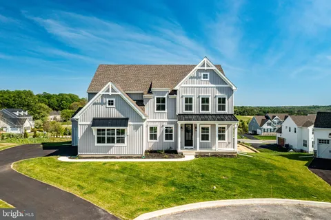 925 Marina Court, West Chester, PA MLS: PACT2124776