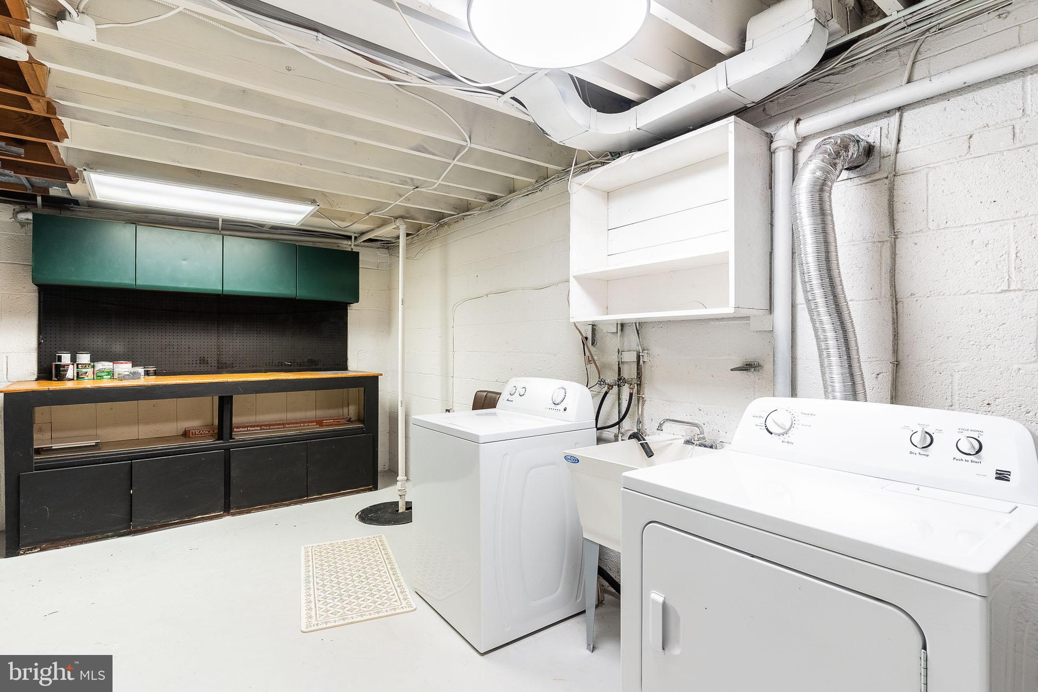 SPRINGFIELD ESTATES - Residential Lease