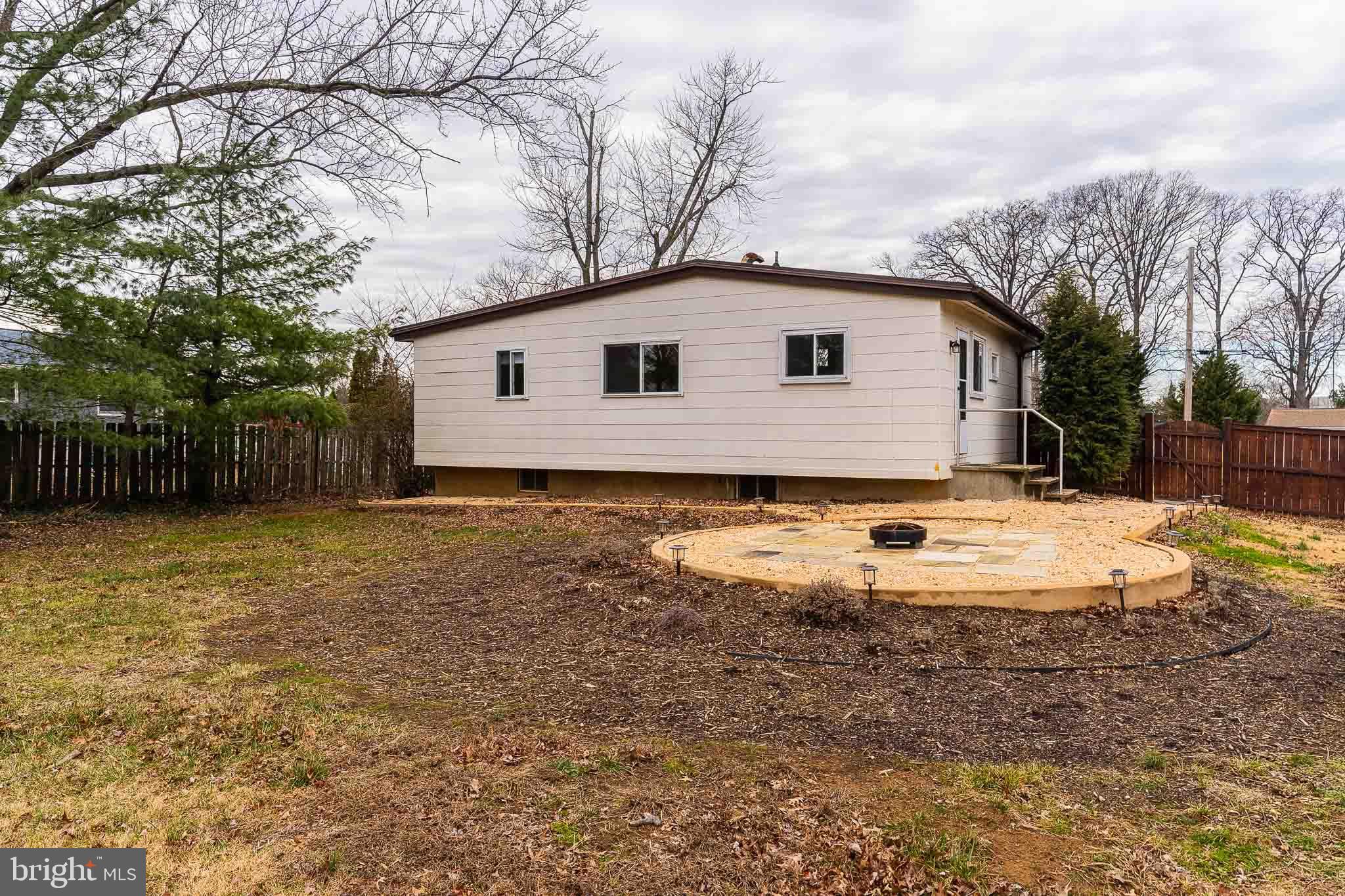 SPRINGFIELD ESTATES - Residential Lease