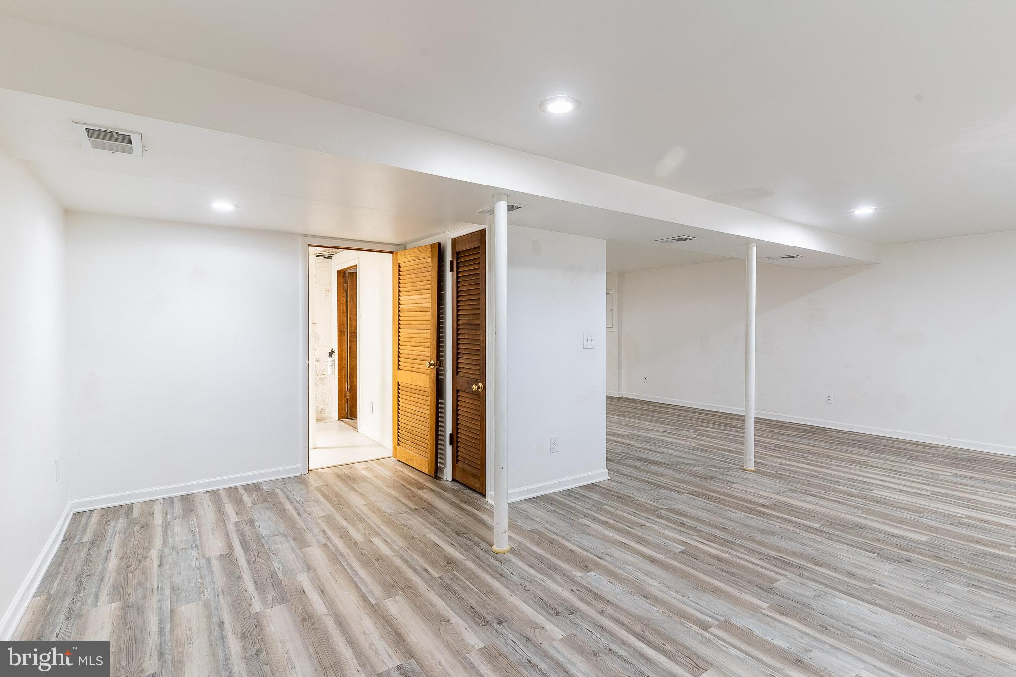 SPRINGFIELD ESTATES - Residential Lease