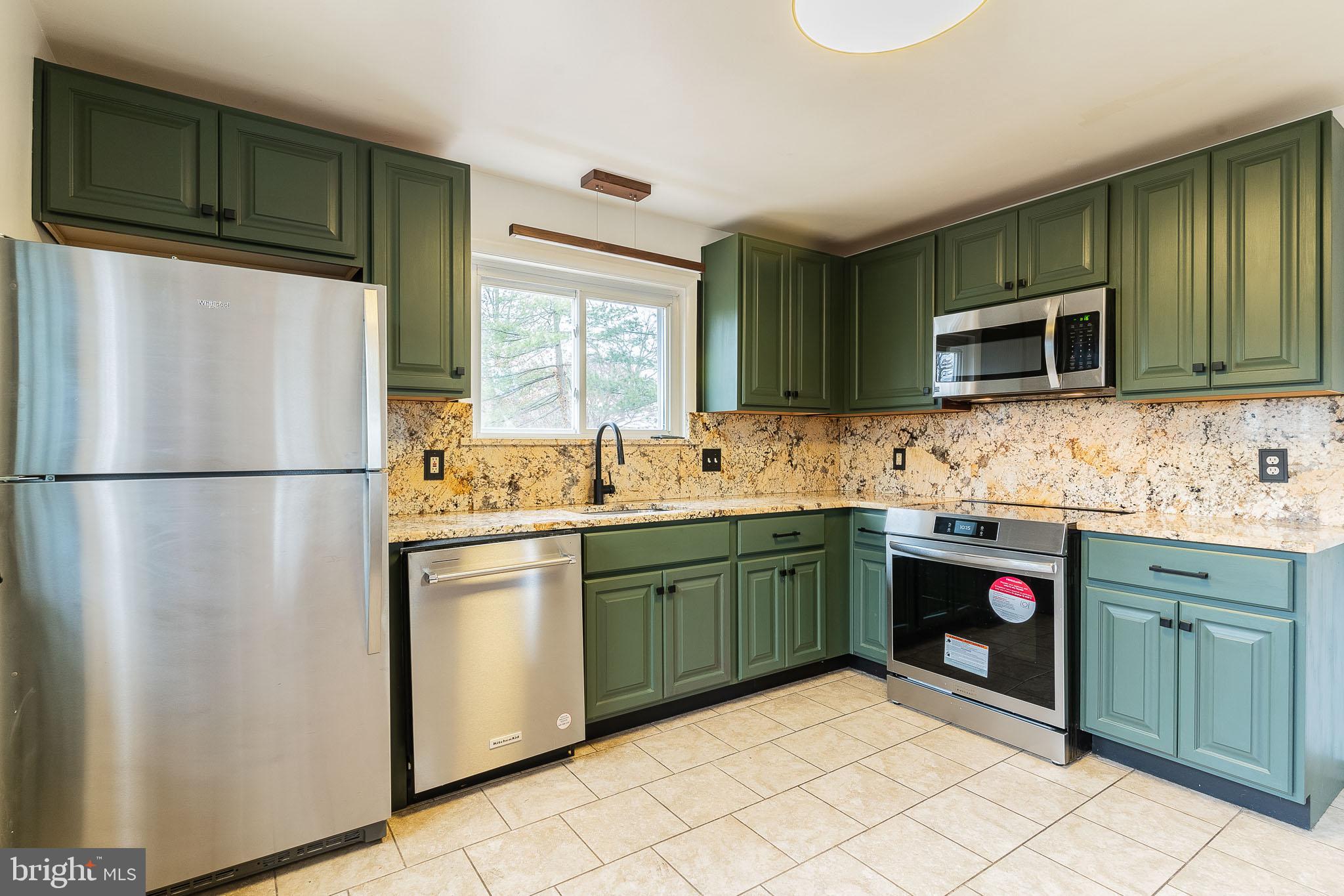 SPRINGFIELD ESTATES - Residential Lease