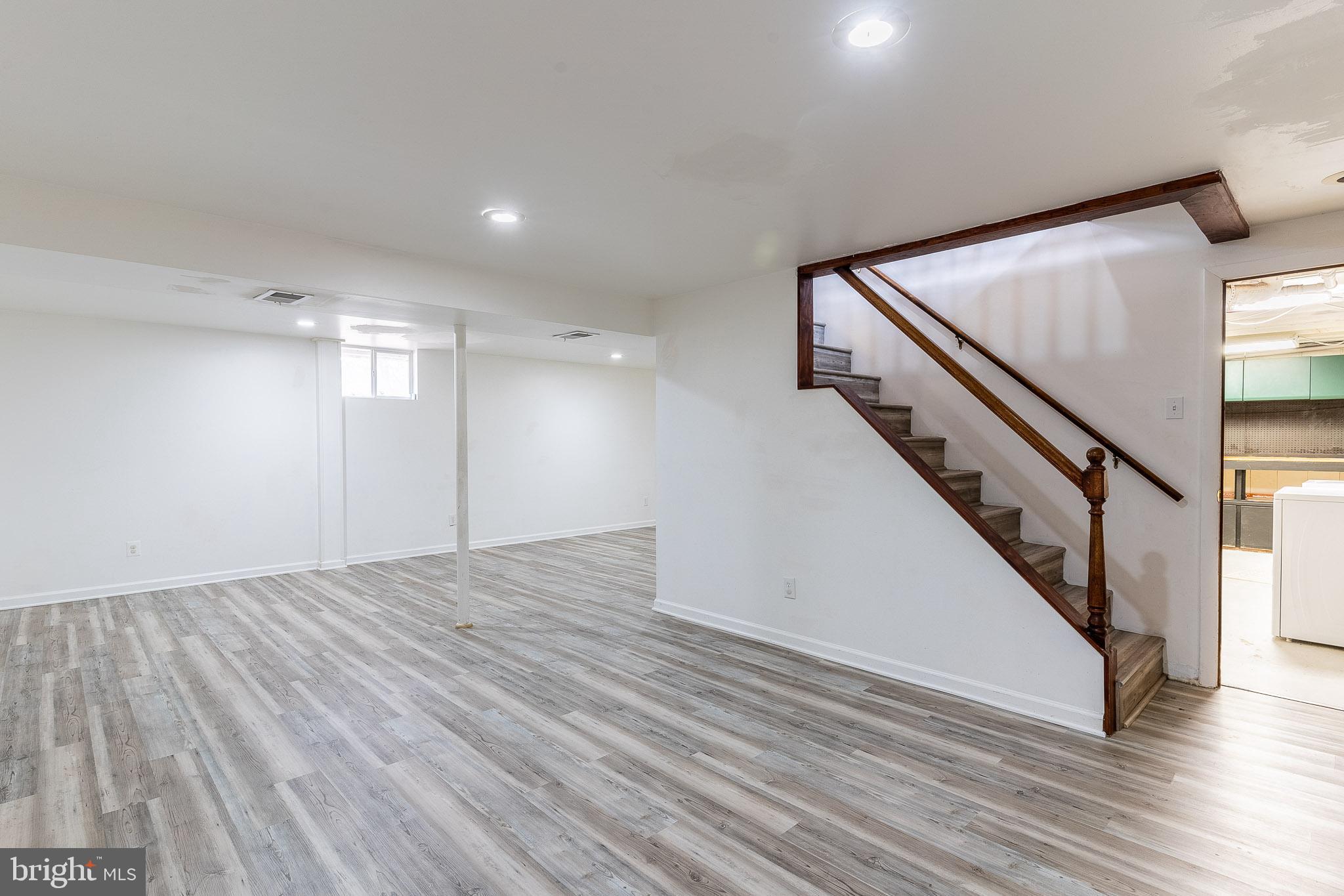 SPRINGFIELD ESTATES - Residential Lease