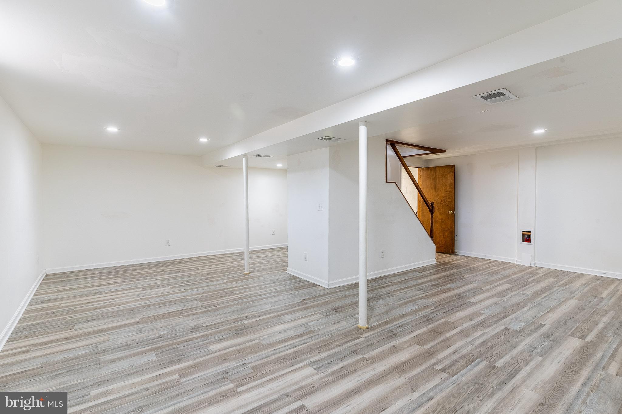 SPRINGFIELD ESTATES - Residential Lease