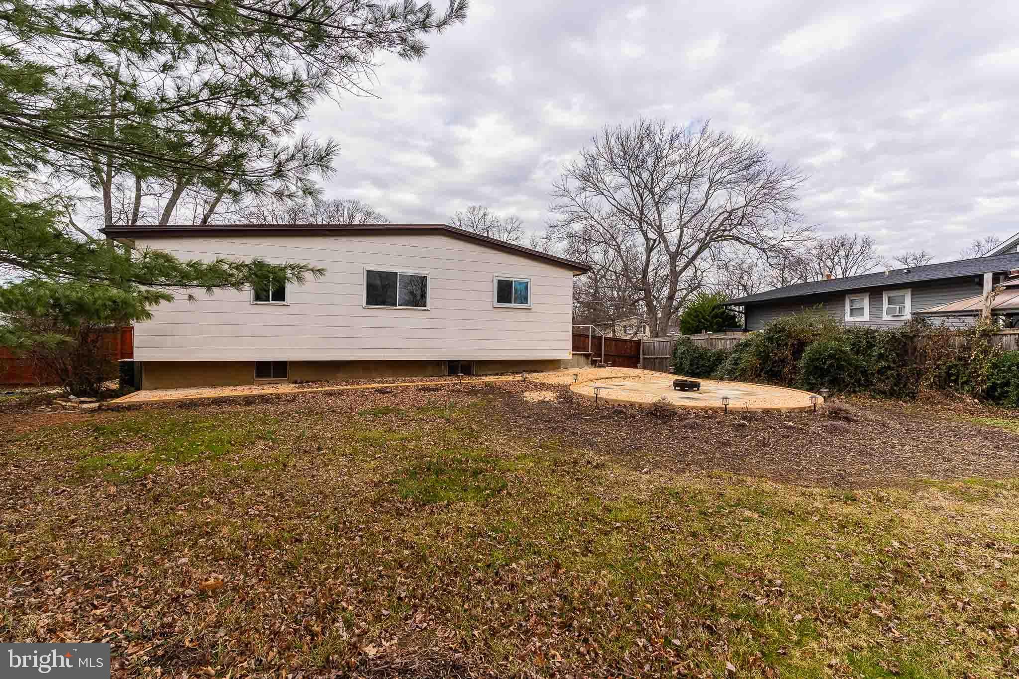 SPRINGFIELD ESTATES - Residential Lease