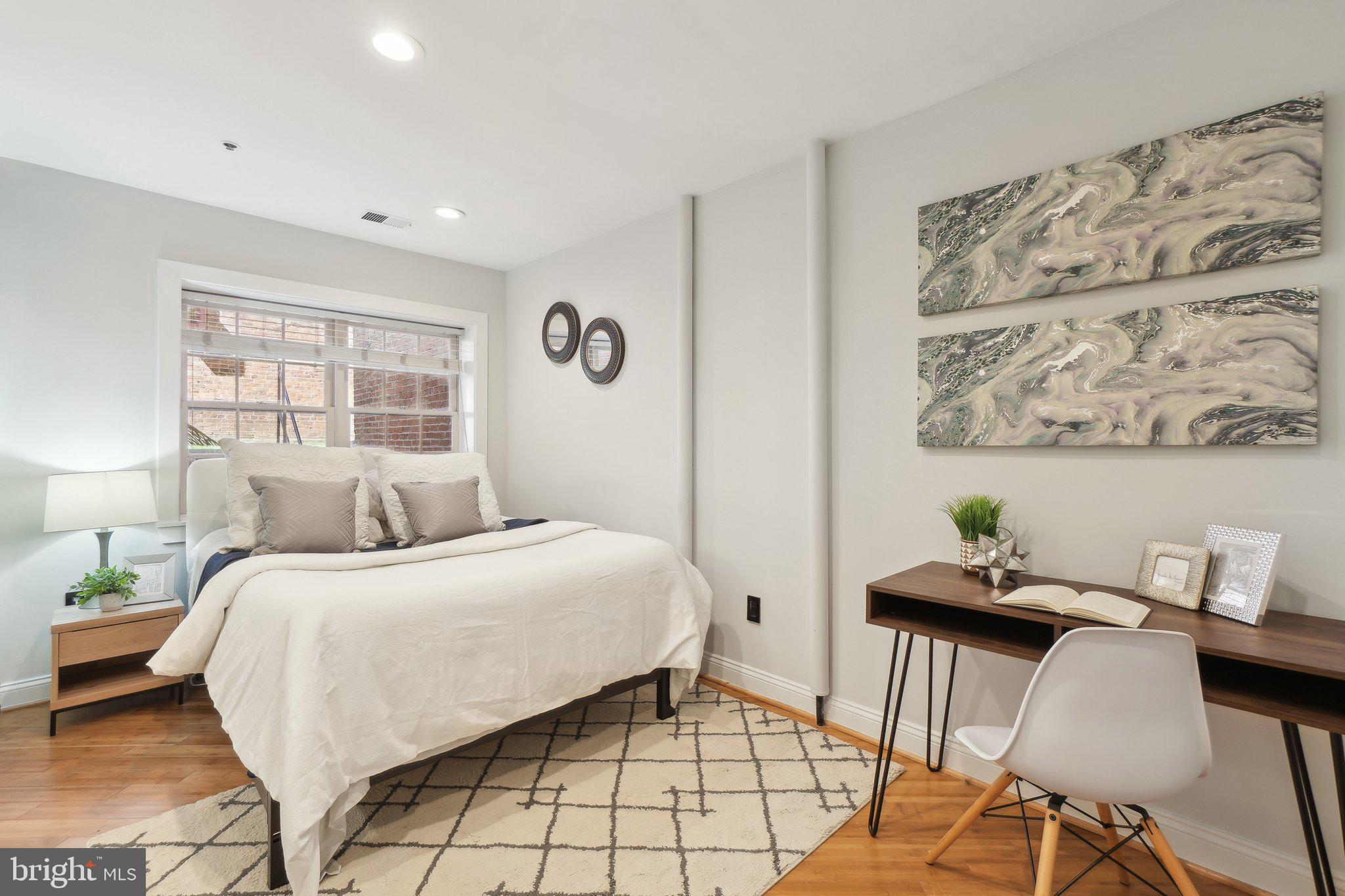 DUPONT CIRCLE - Residential