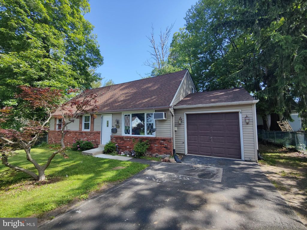 Photo of 402 Larchwood Avenue, FEASTERVILLE TREVOSE, PA 19053 (MLS # PABU2107992)