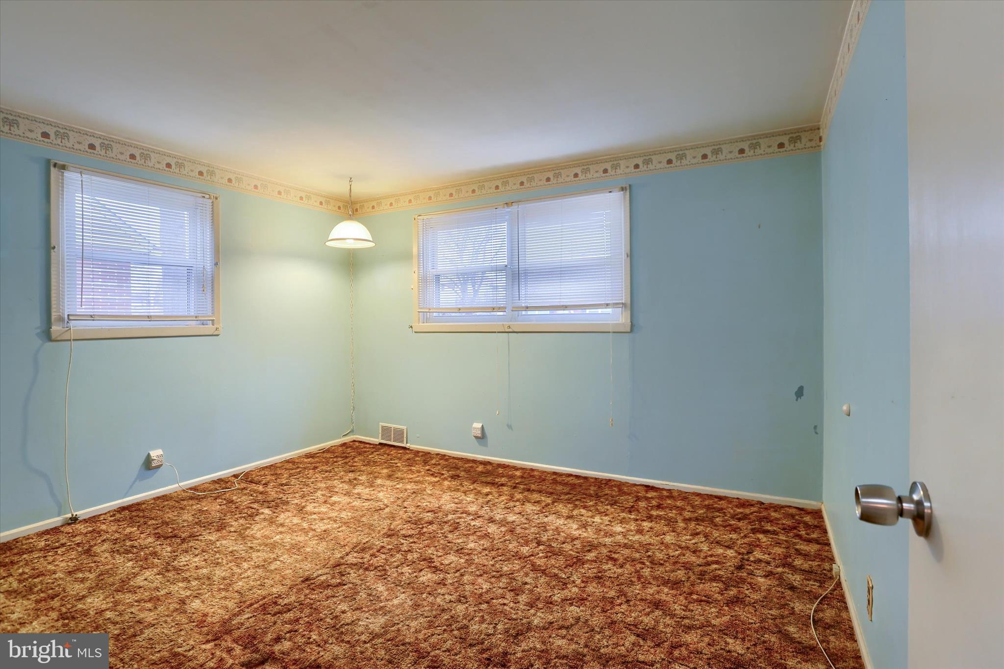 OAK HILLS - Residential