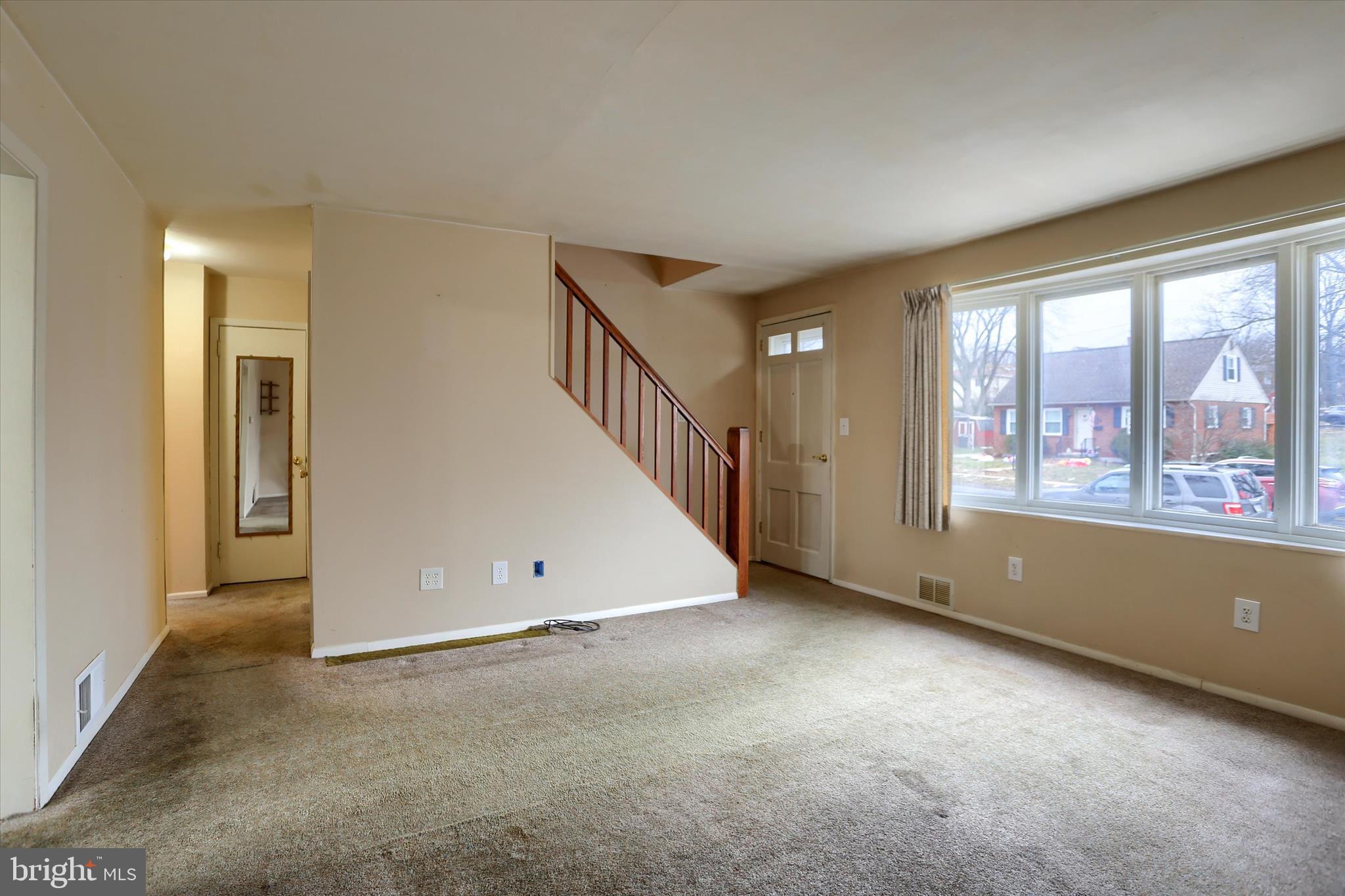 OAK HILLS - Residential