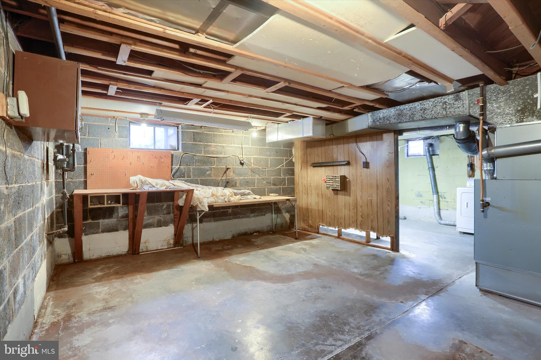 OAK HILLS - Residential