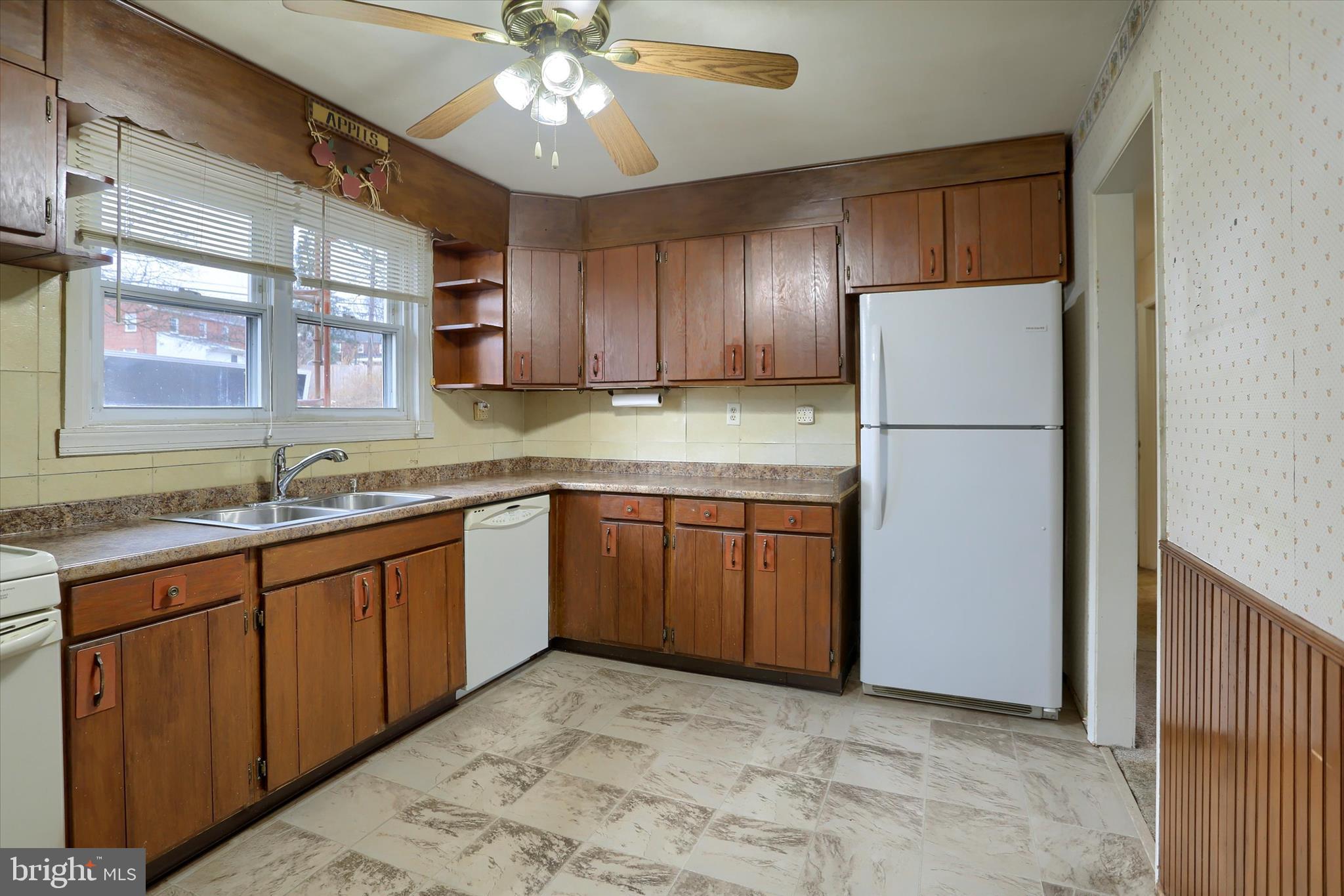 OAK HILLS - Residential