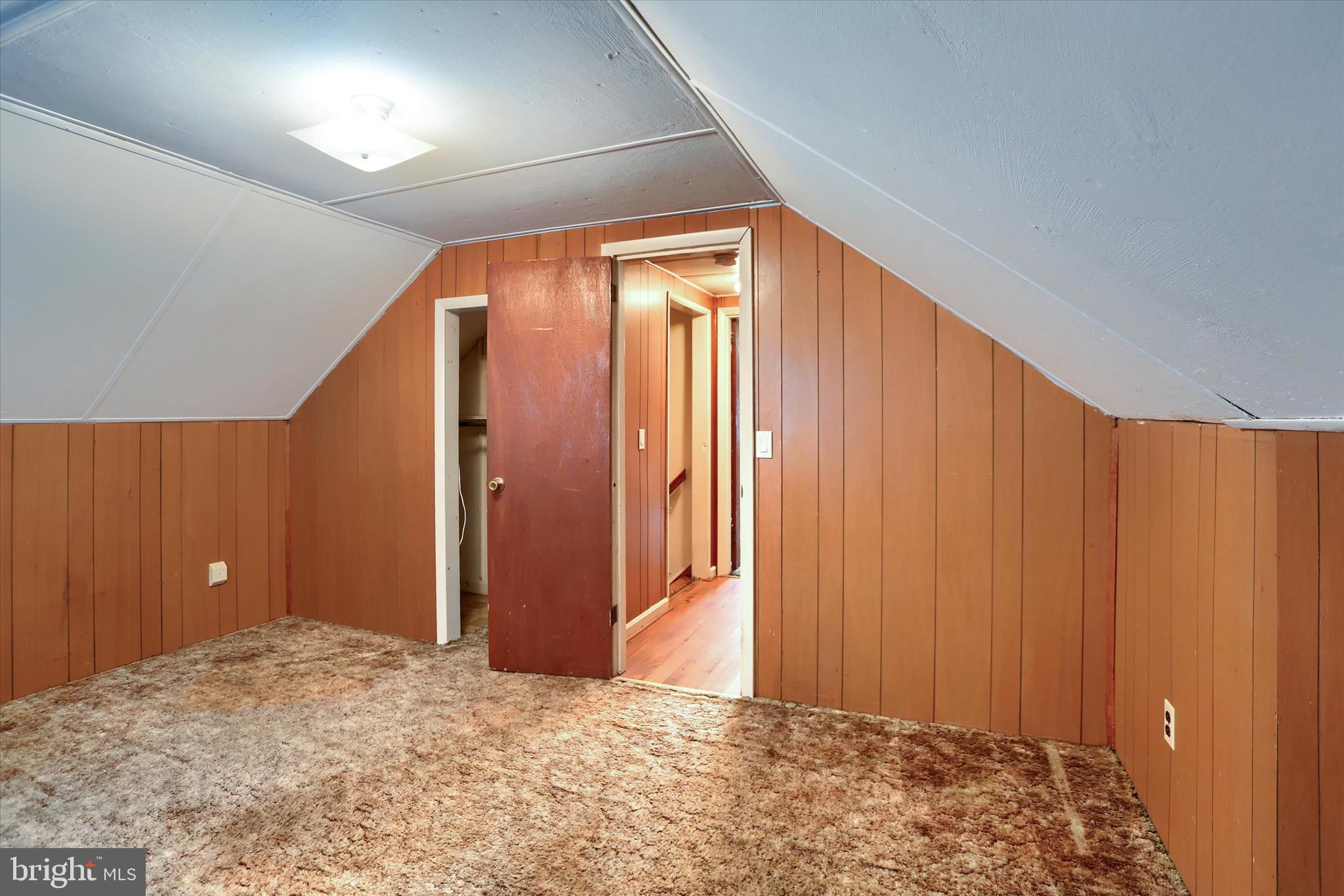 OAK HILLS - Residential