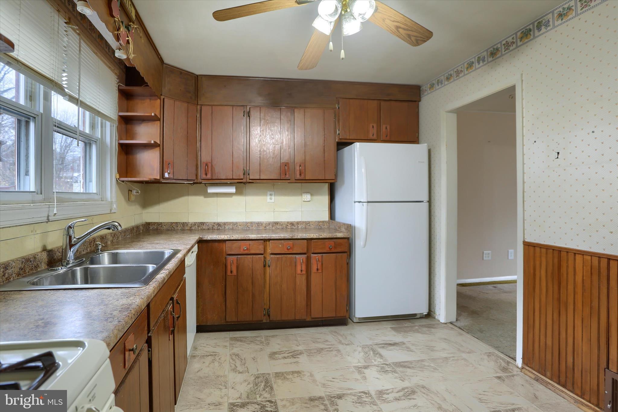 OAK HILLS - Residential