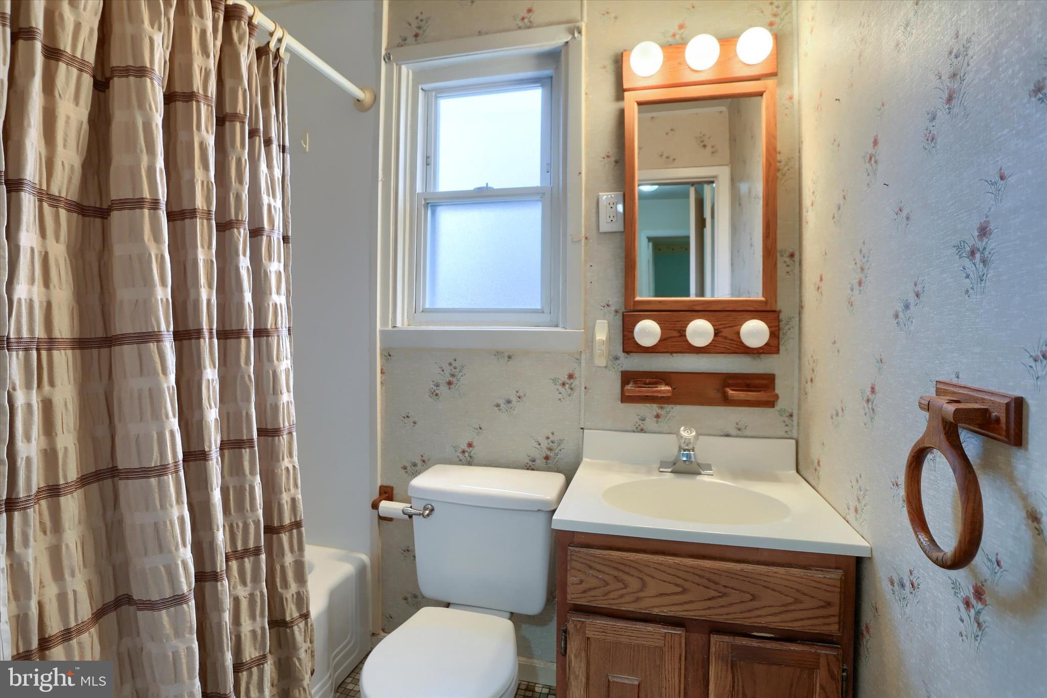 OAK HILLS - Residential