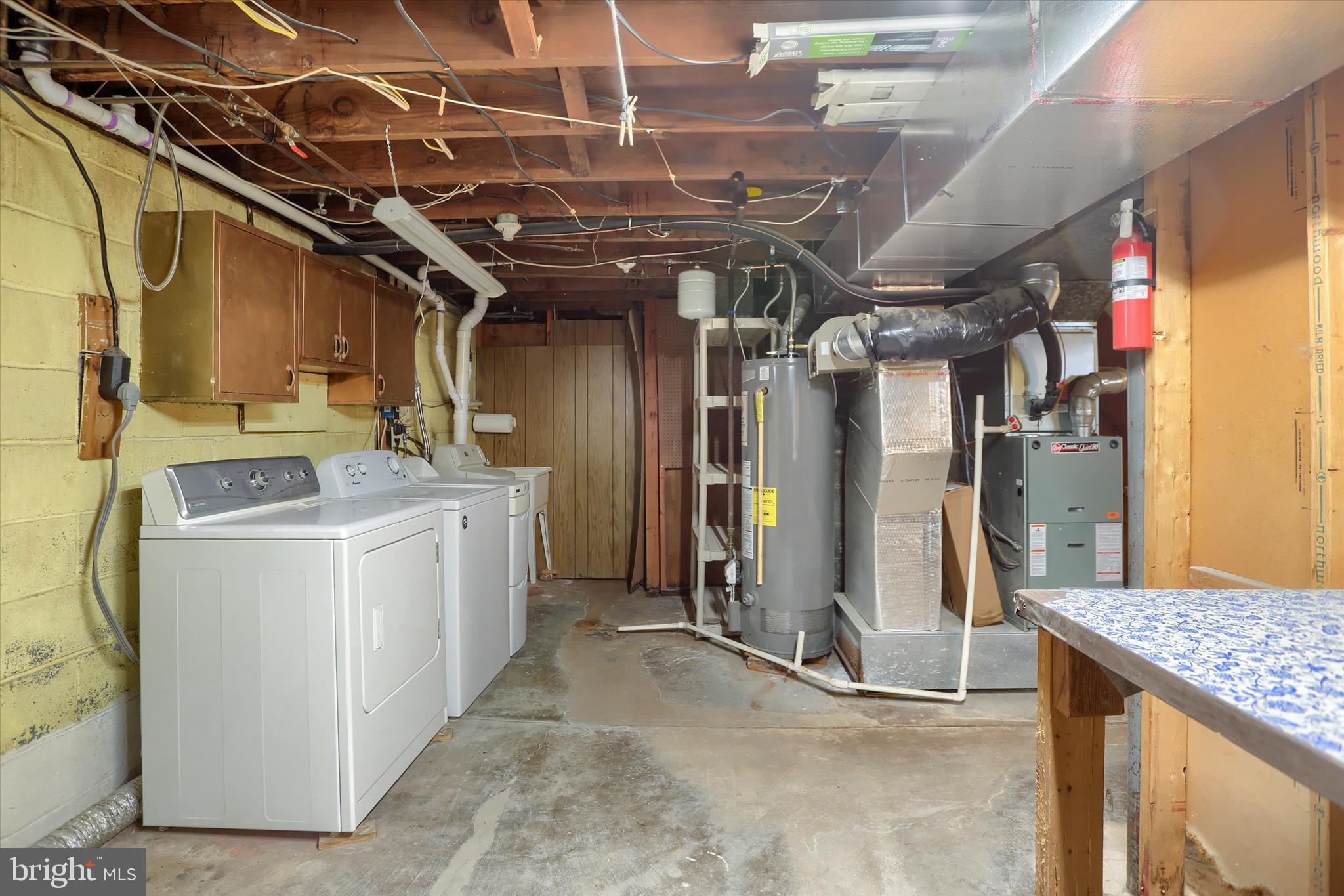 OAK HILLS - Residential