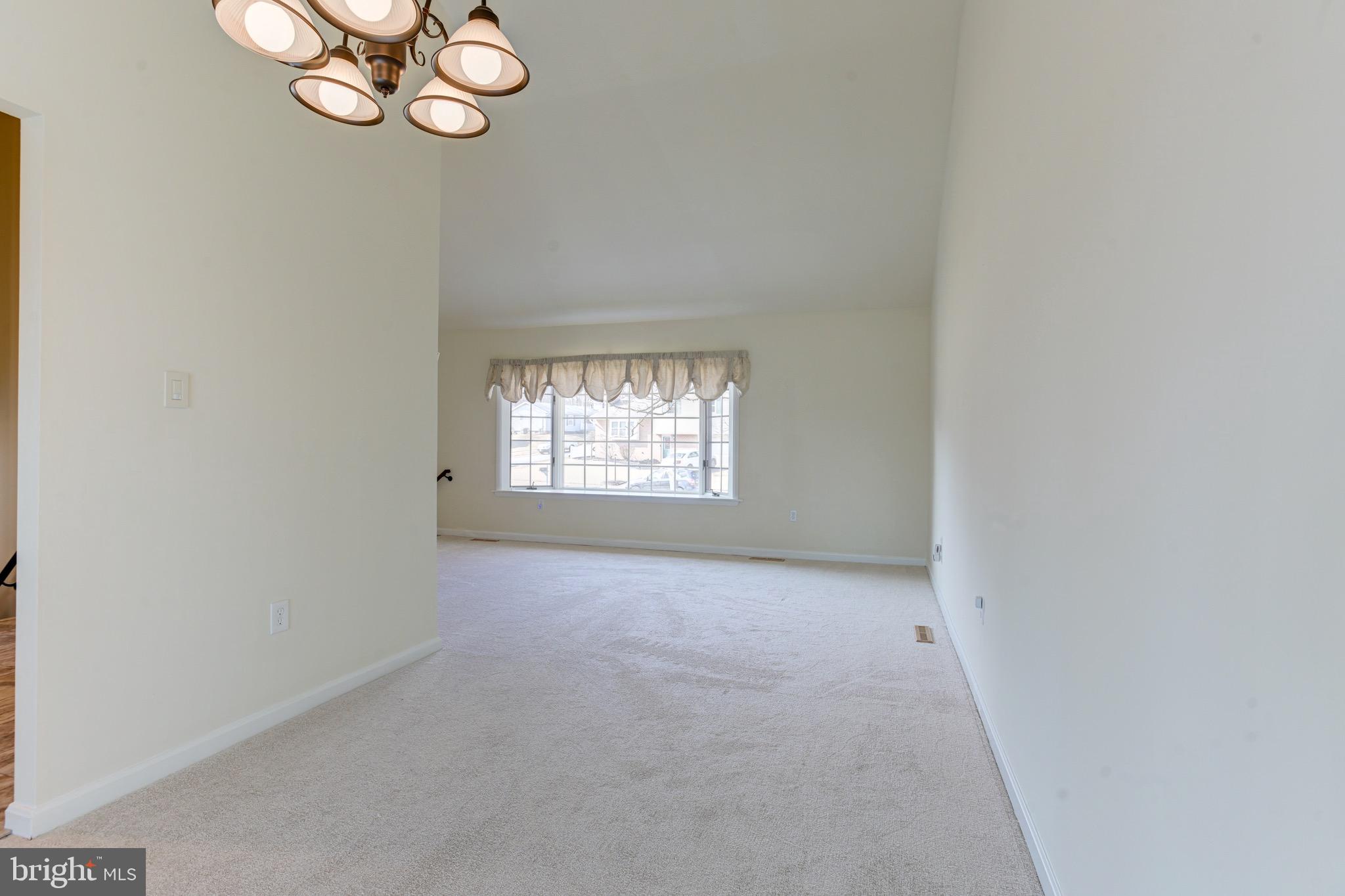 BRIGHT OAKS - Residential