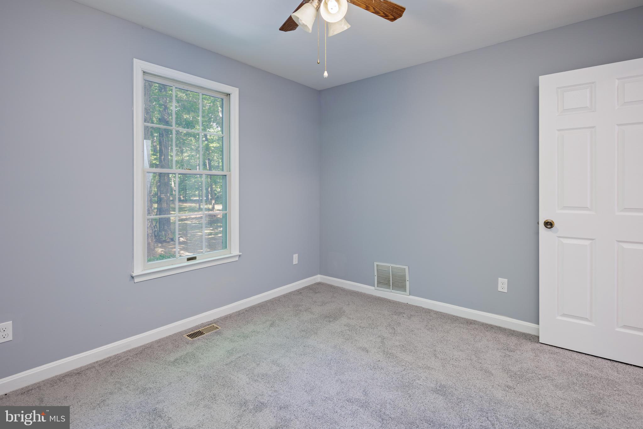 LYN WOODS - Residential