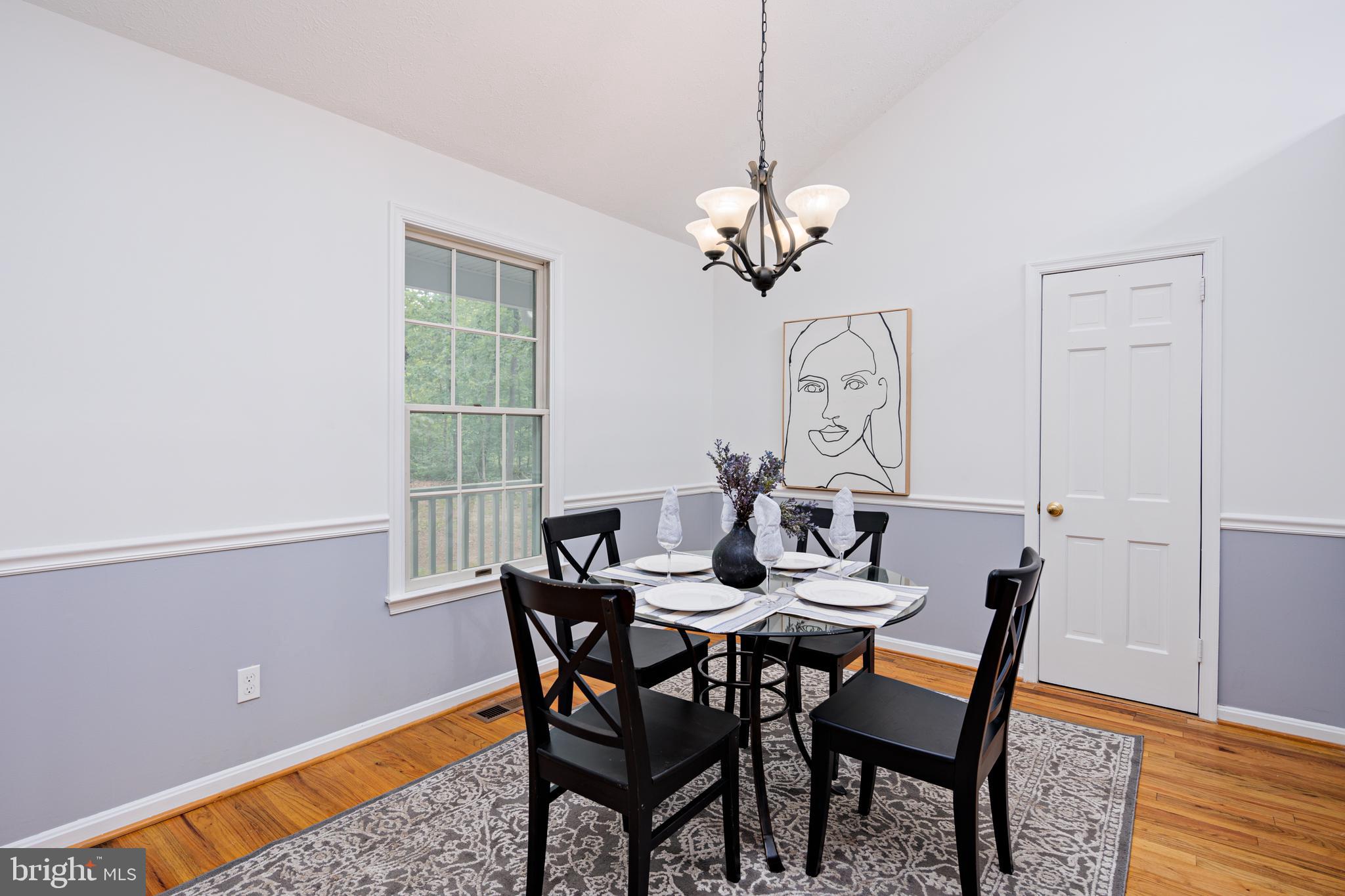 LYN WOODS - Residential