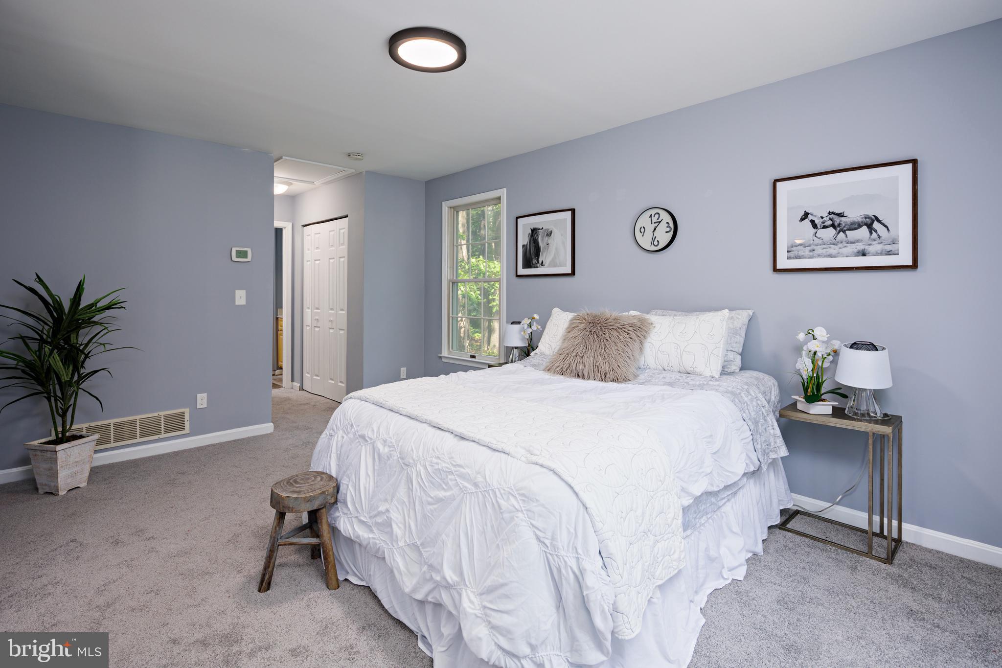 LYN WOODS - Residential