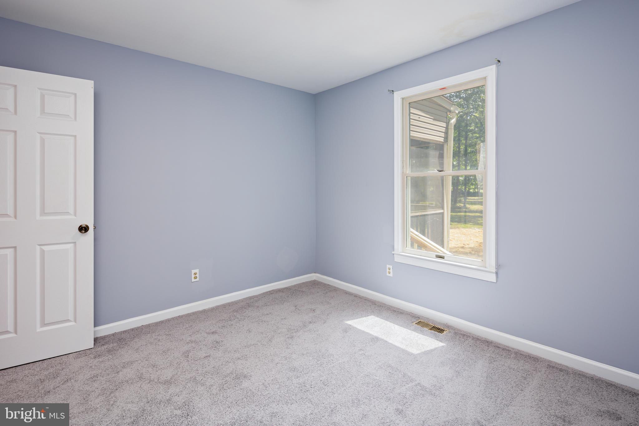 LYN WOODS - Residential