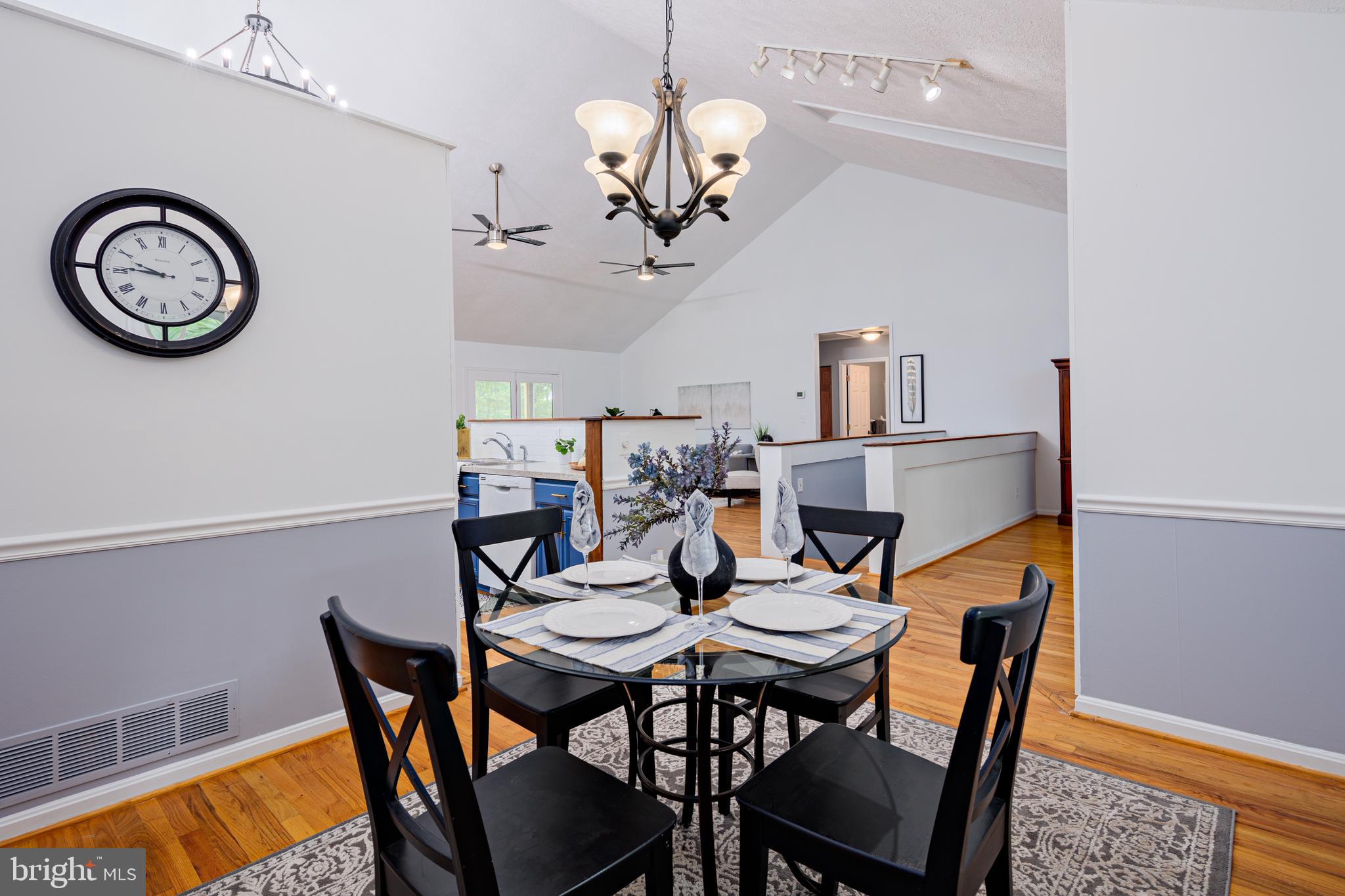 LYN WOODS - Residential