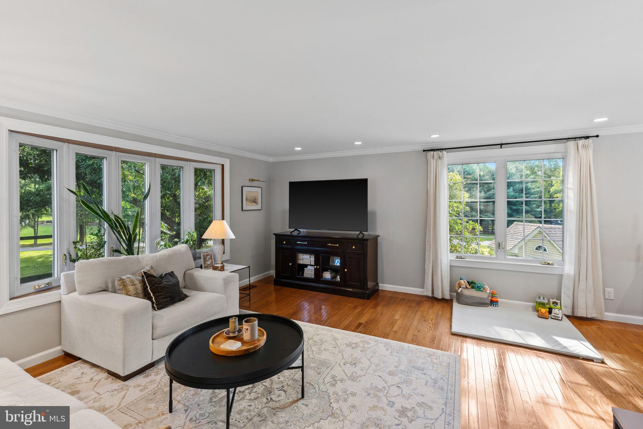 3402 BAYWOOD DRIVE