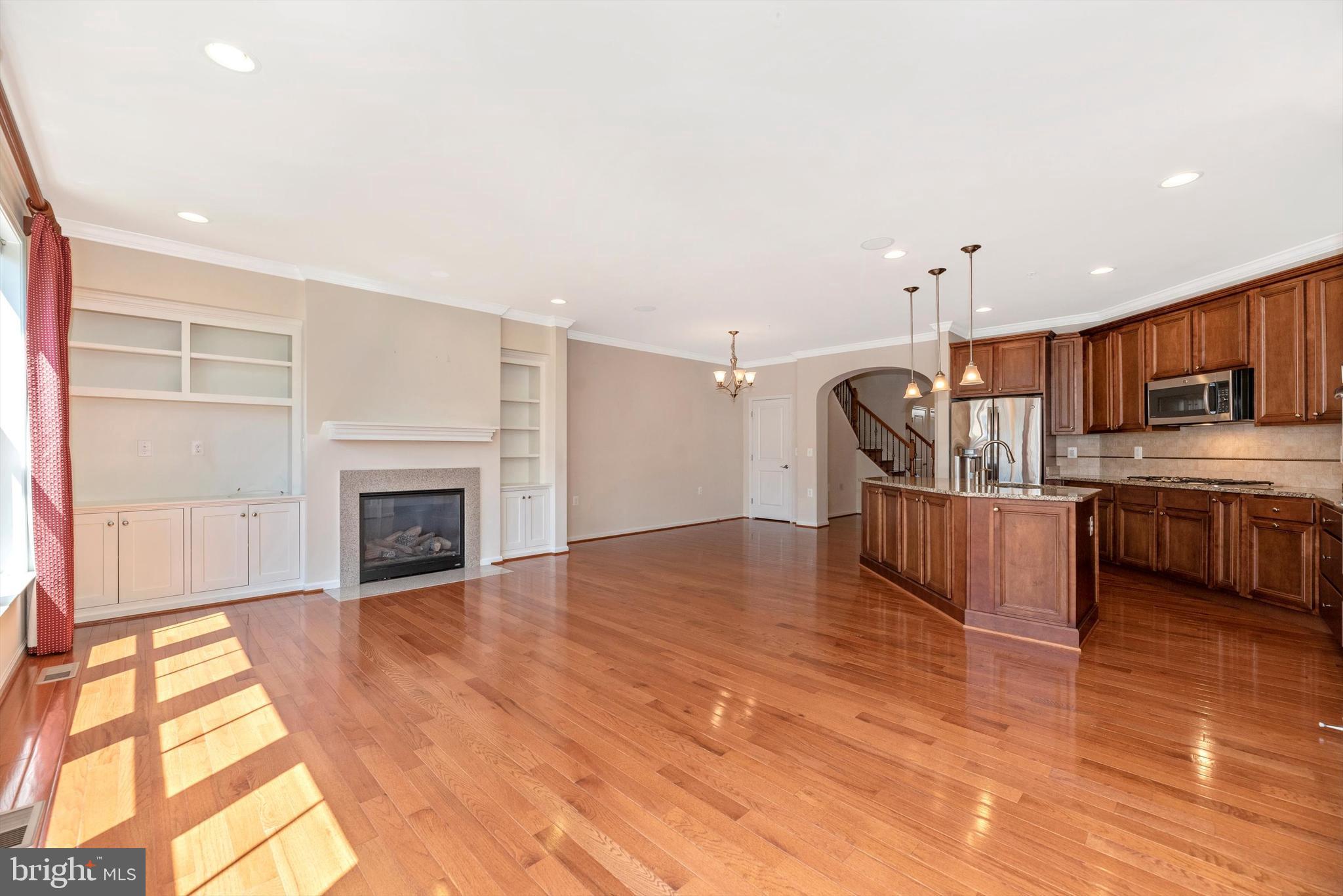 WORMANS MILL - Residential