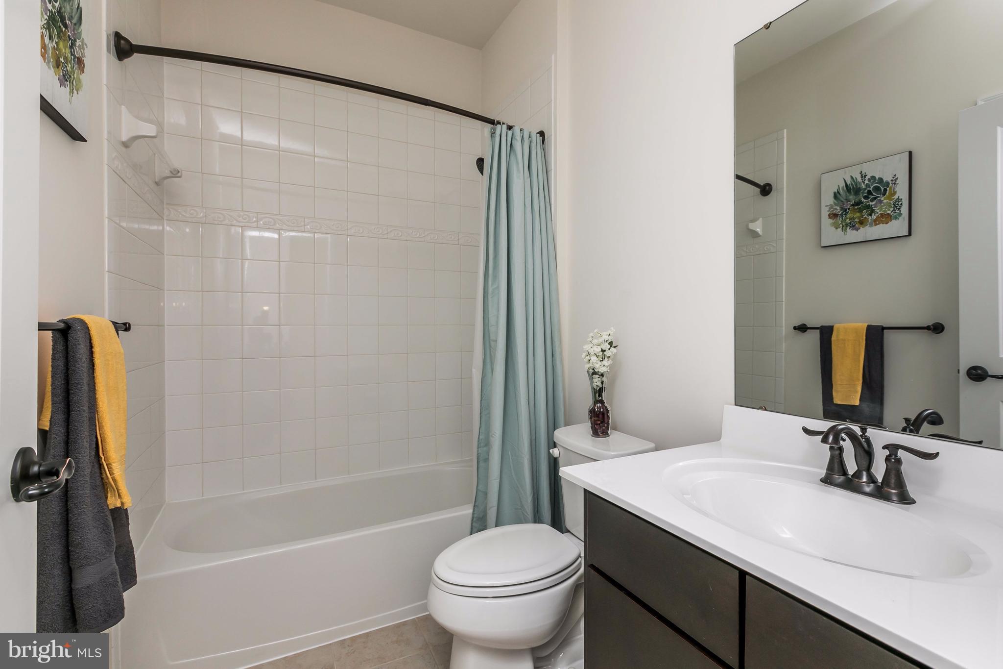 CREEKSIDE VILLAGE AT TANYARD SPRINGS - Residential Lease