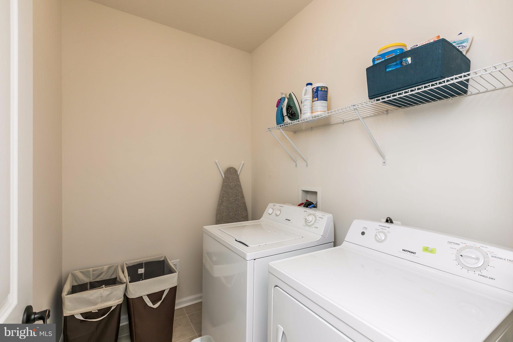 CREEKSIDE VILLAGE AT TANYARD SPRINGS - Residential Lease