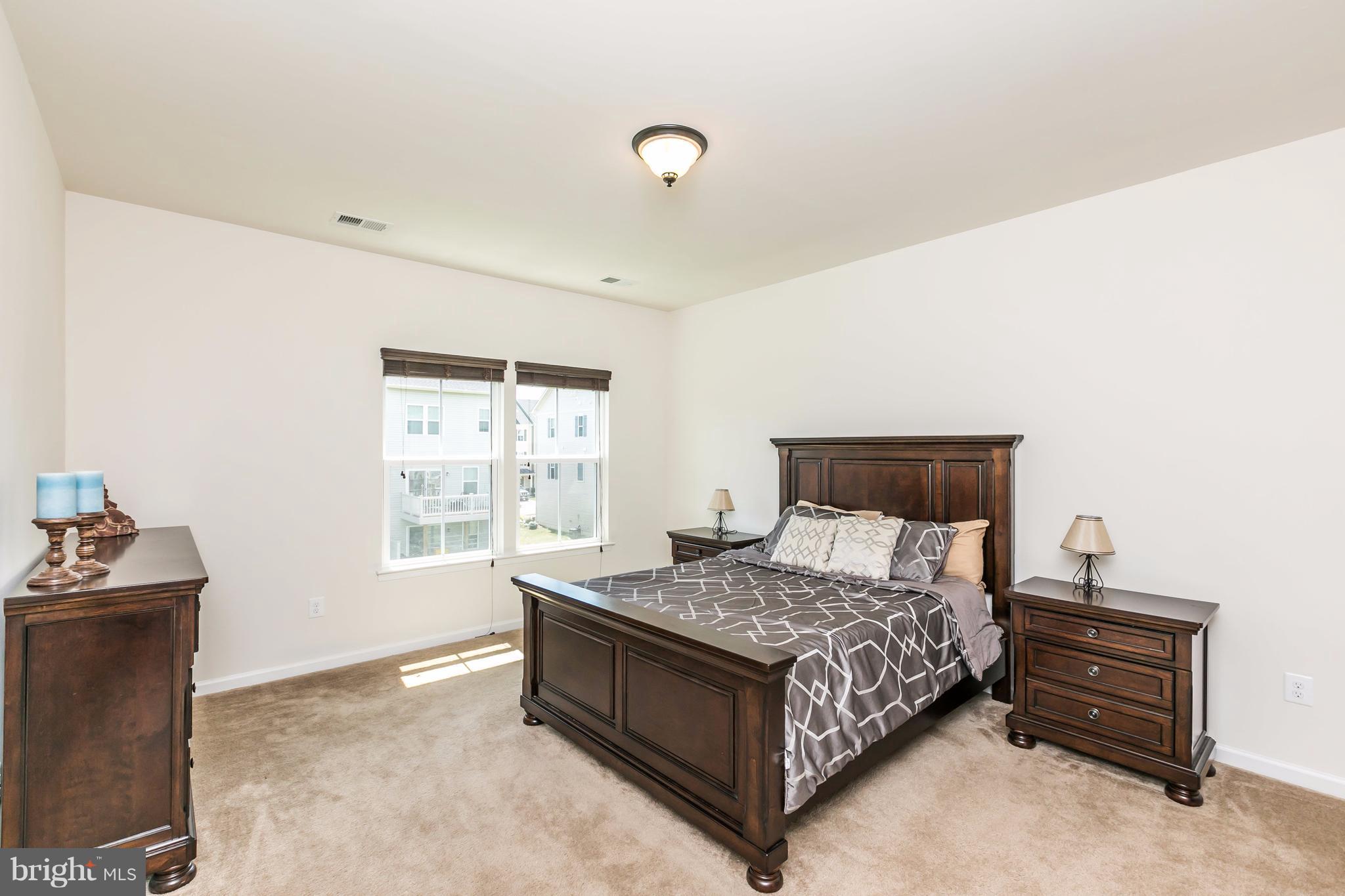 CREEKSIDE VILLAGE AT TANYARD SPRINGS - Residential Lease