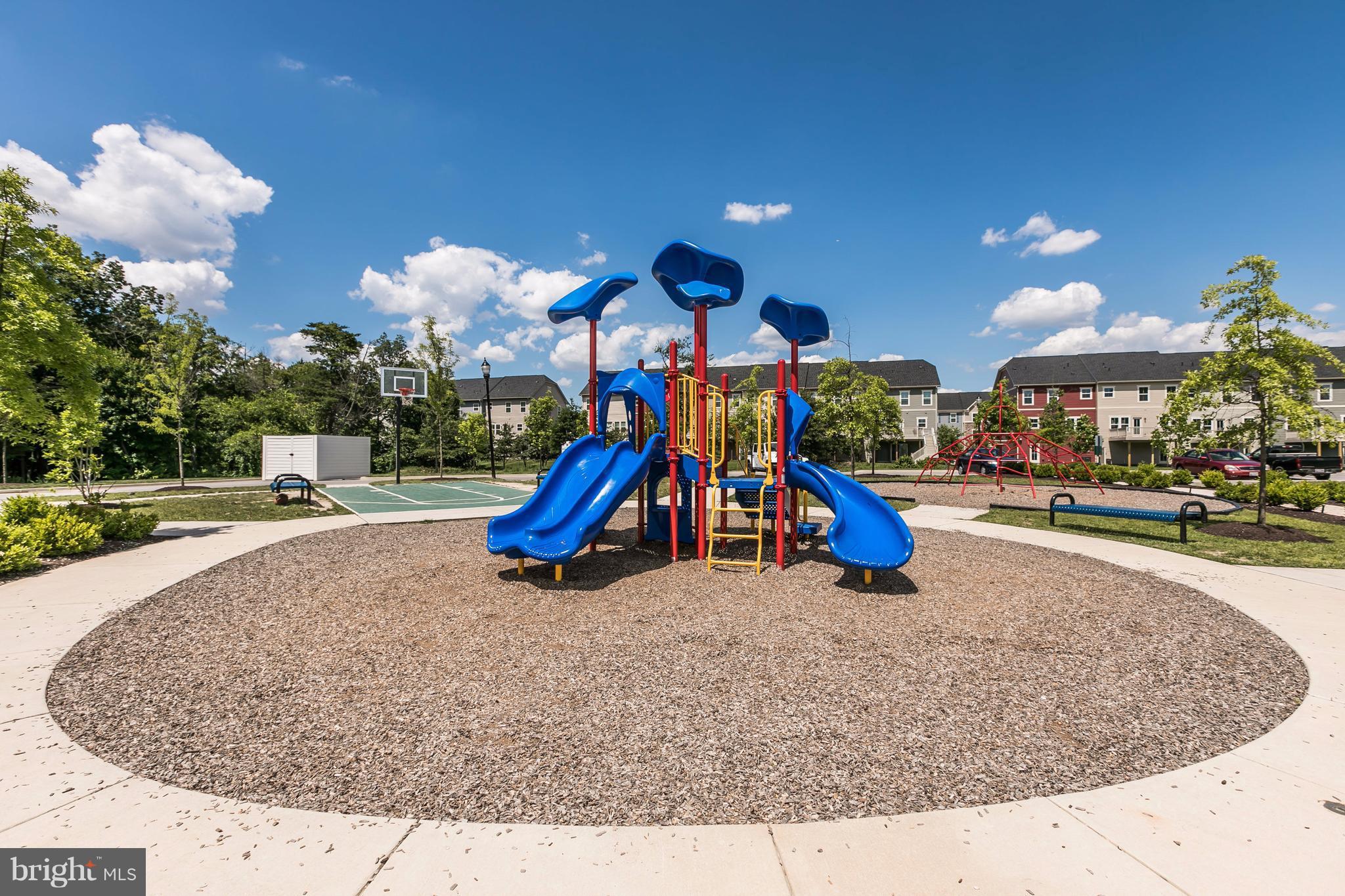 CREEKSIDE VILLAGE AT TANYARD SPRINGS - Residential Lease