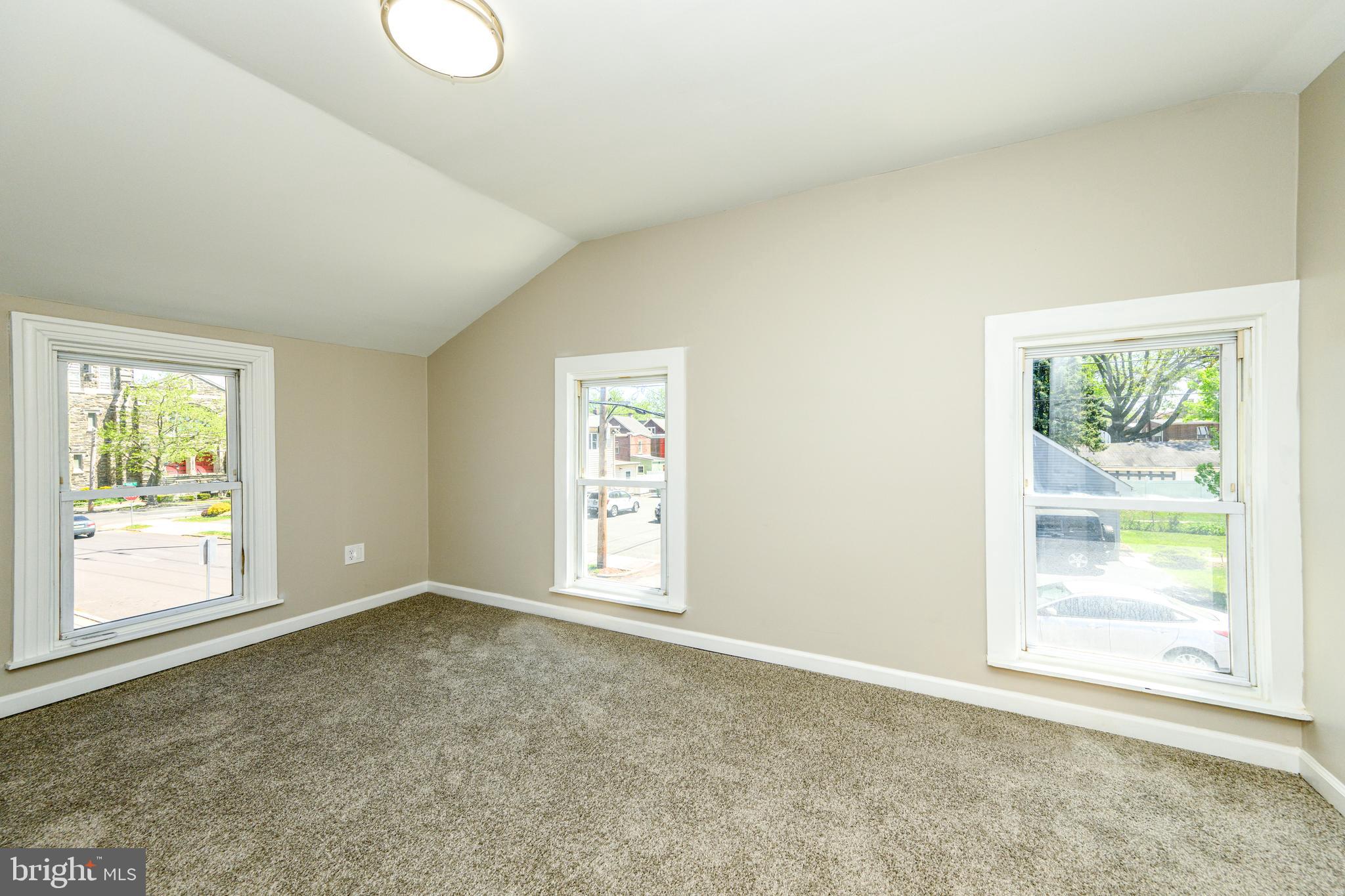 POTTSTOWN - Residential