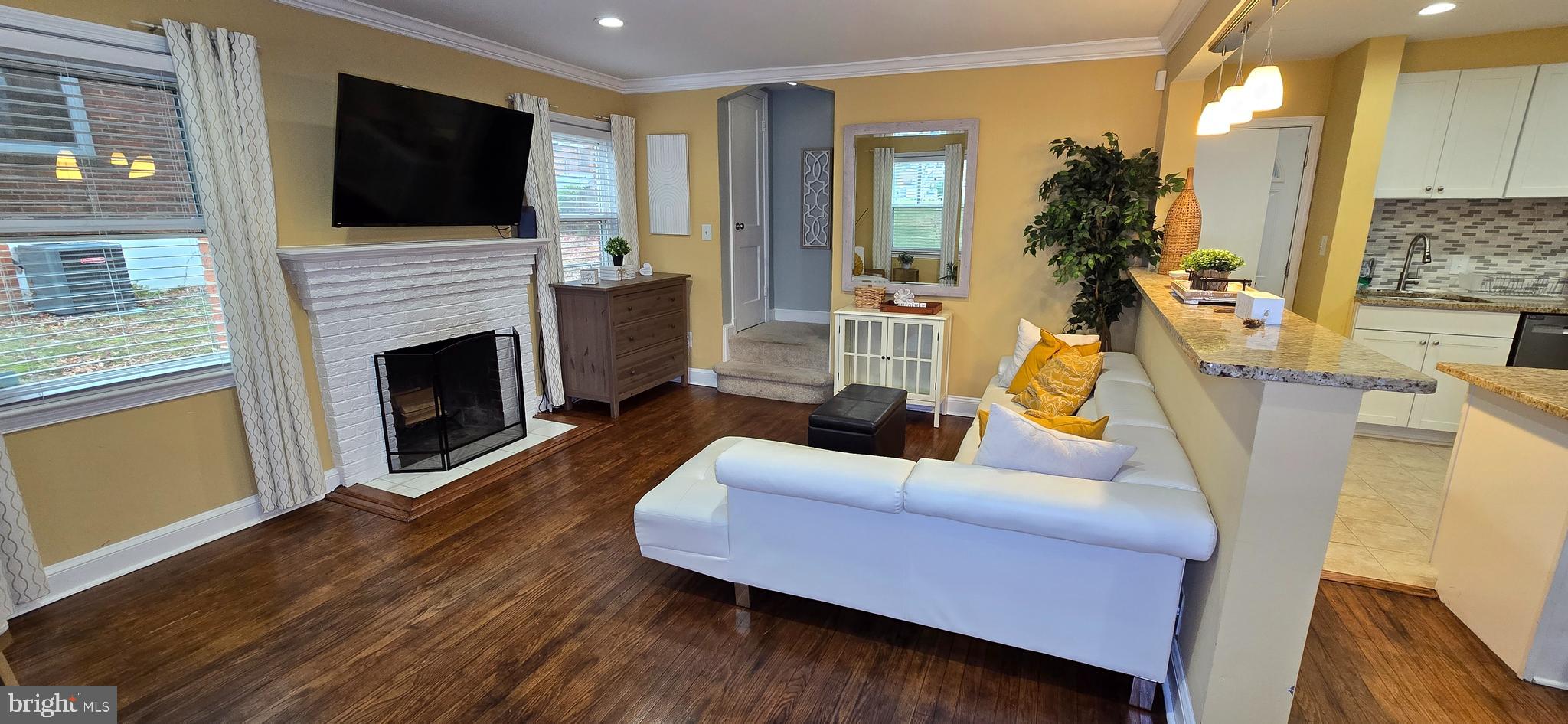 WOODLAWN - Residential Lease