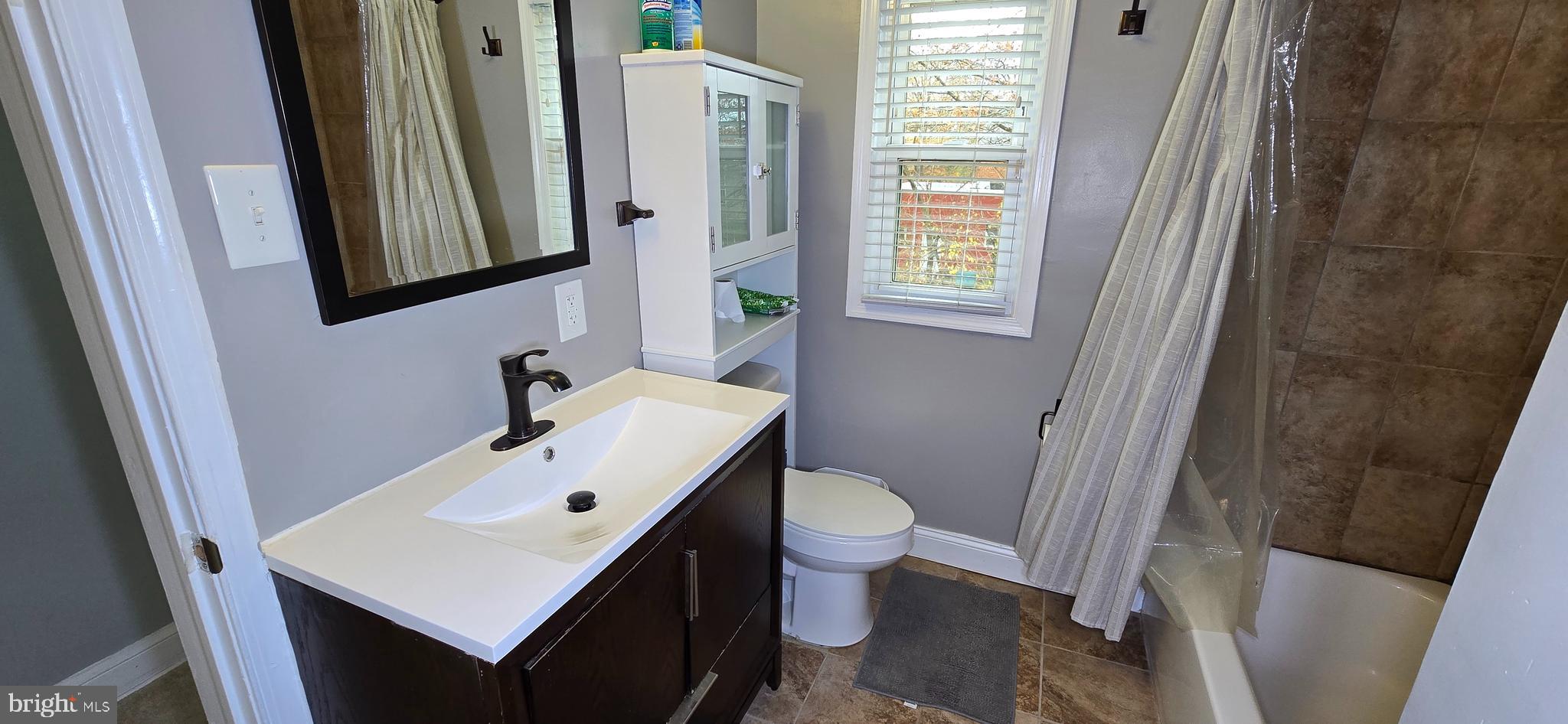 WOODLAWN - Residential Lease