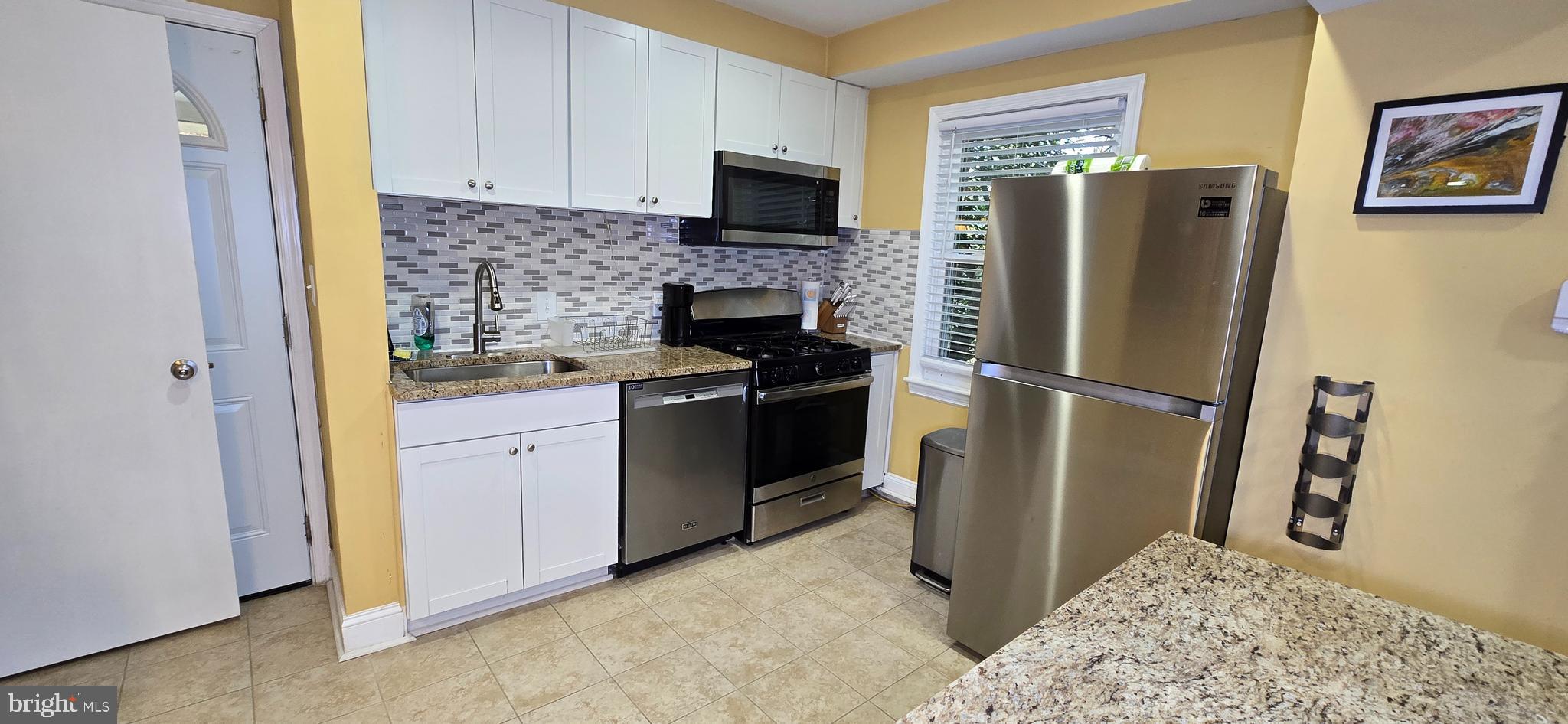 WOODLAWN - Residential Lease