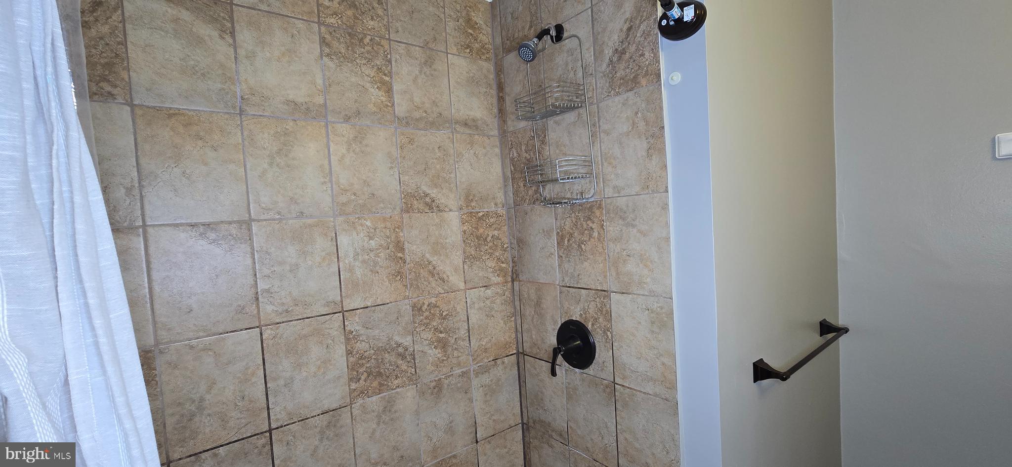 WOODLAWN - Residential Lease