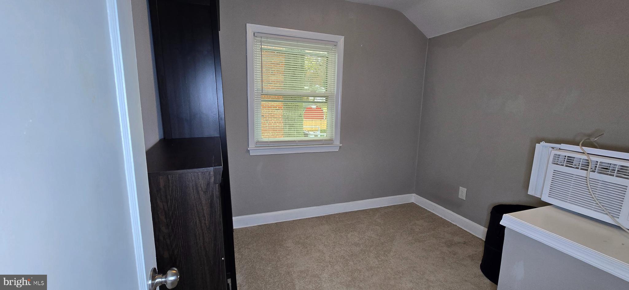 WOODLAWN - Residential Lease