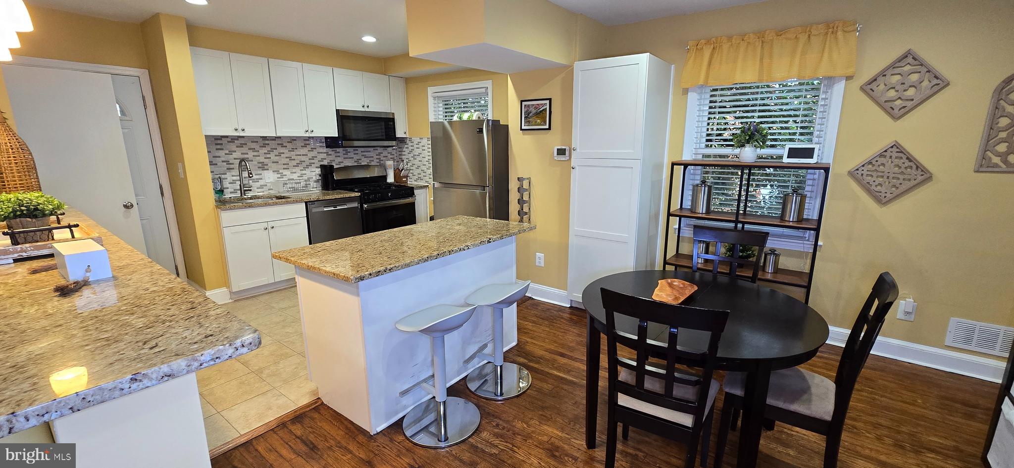 WOODLAWN - Residential Lease