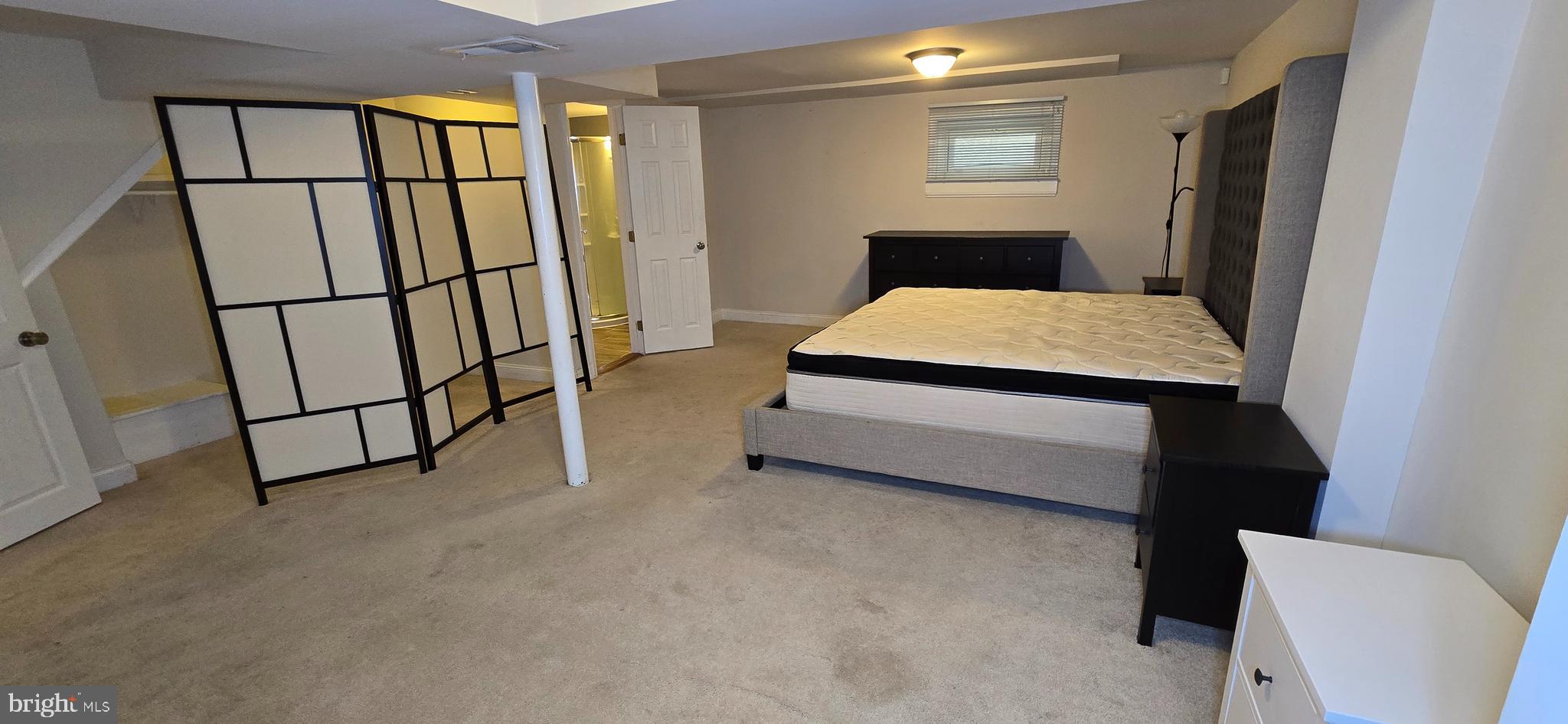 WOODLAWN - Residential Lease