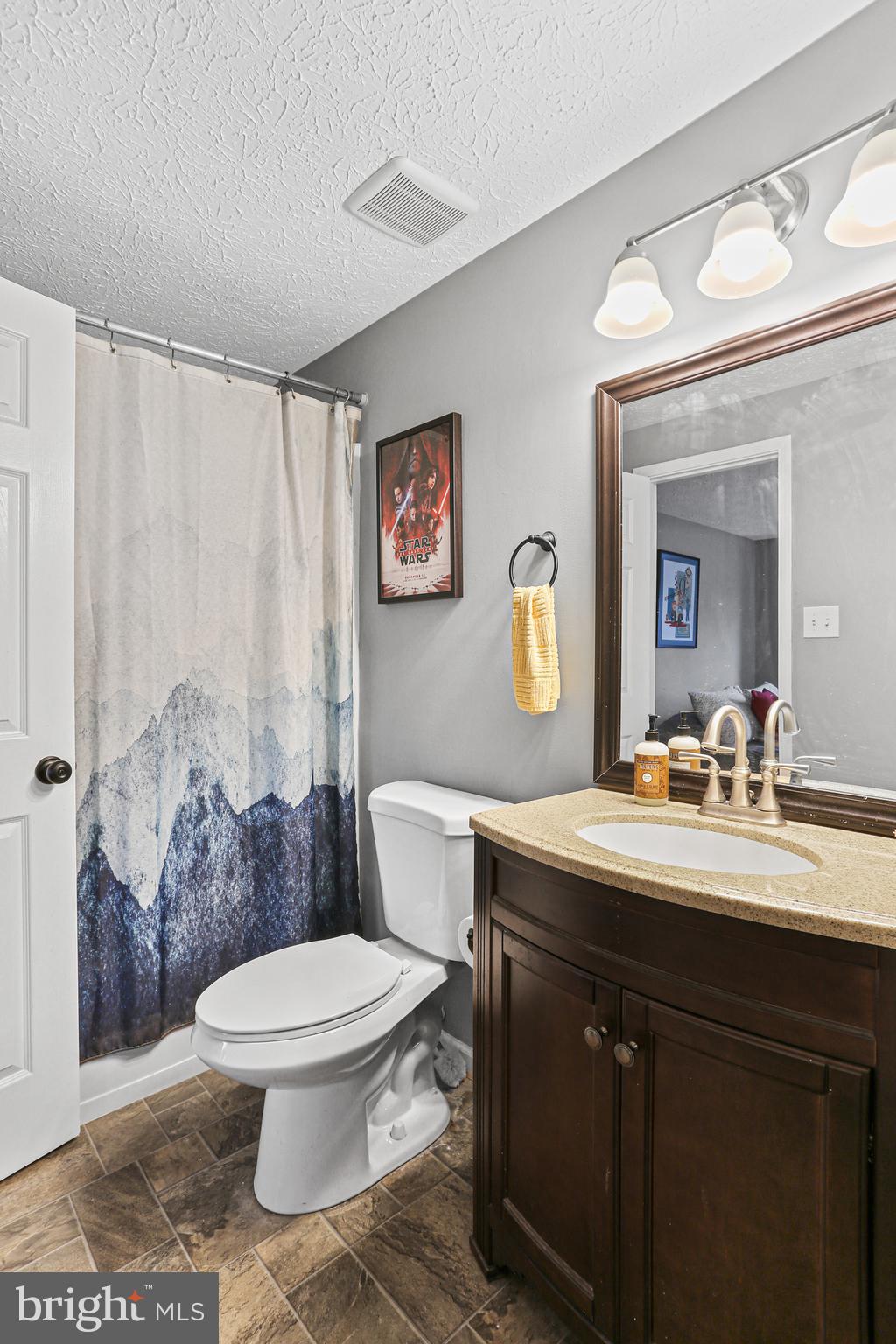 HILLCREST KNOLLS - Residential