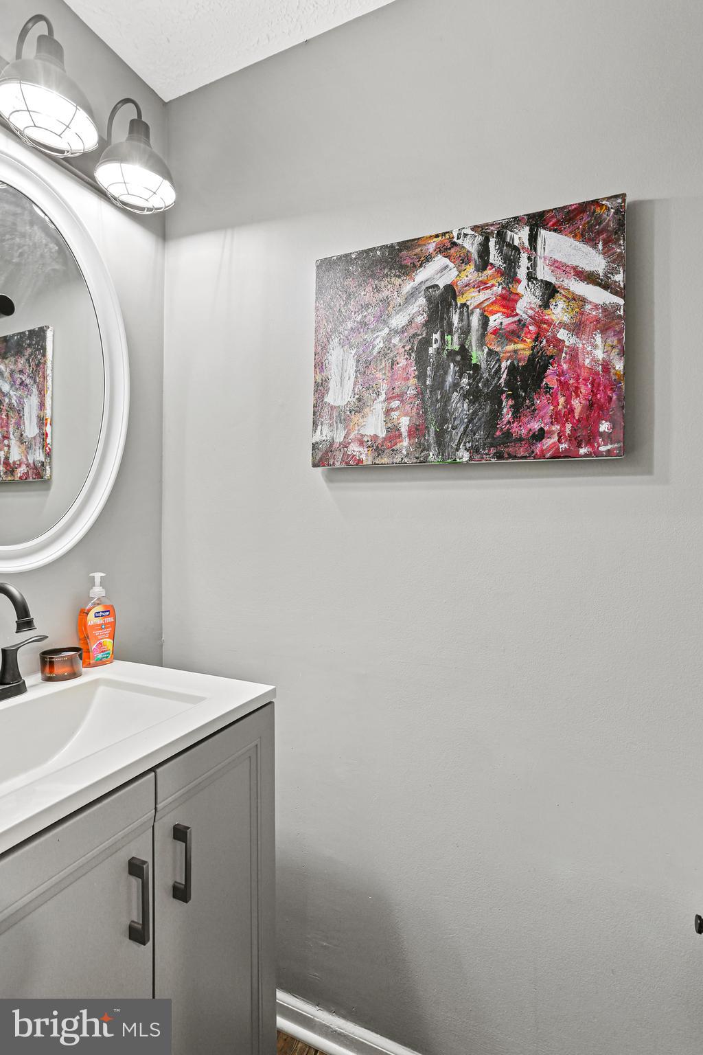 HILLCREST KNOLLS - Residential