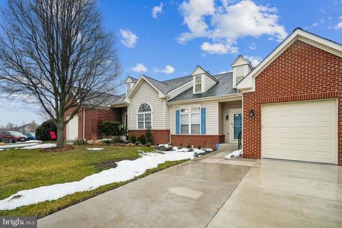Photo of 44473 Tyrone Terrace, ASHBURN, VA 20147 (MLS # VALO2114786)