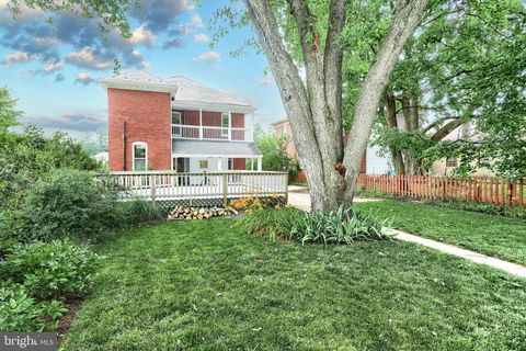 415 LINCOLN WAY WEST NEW OXFORD PA 17350