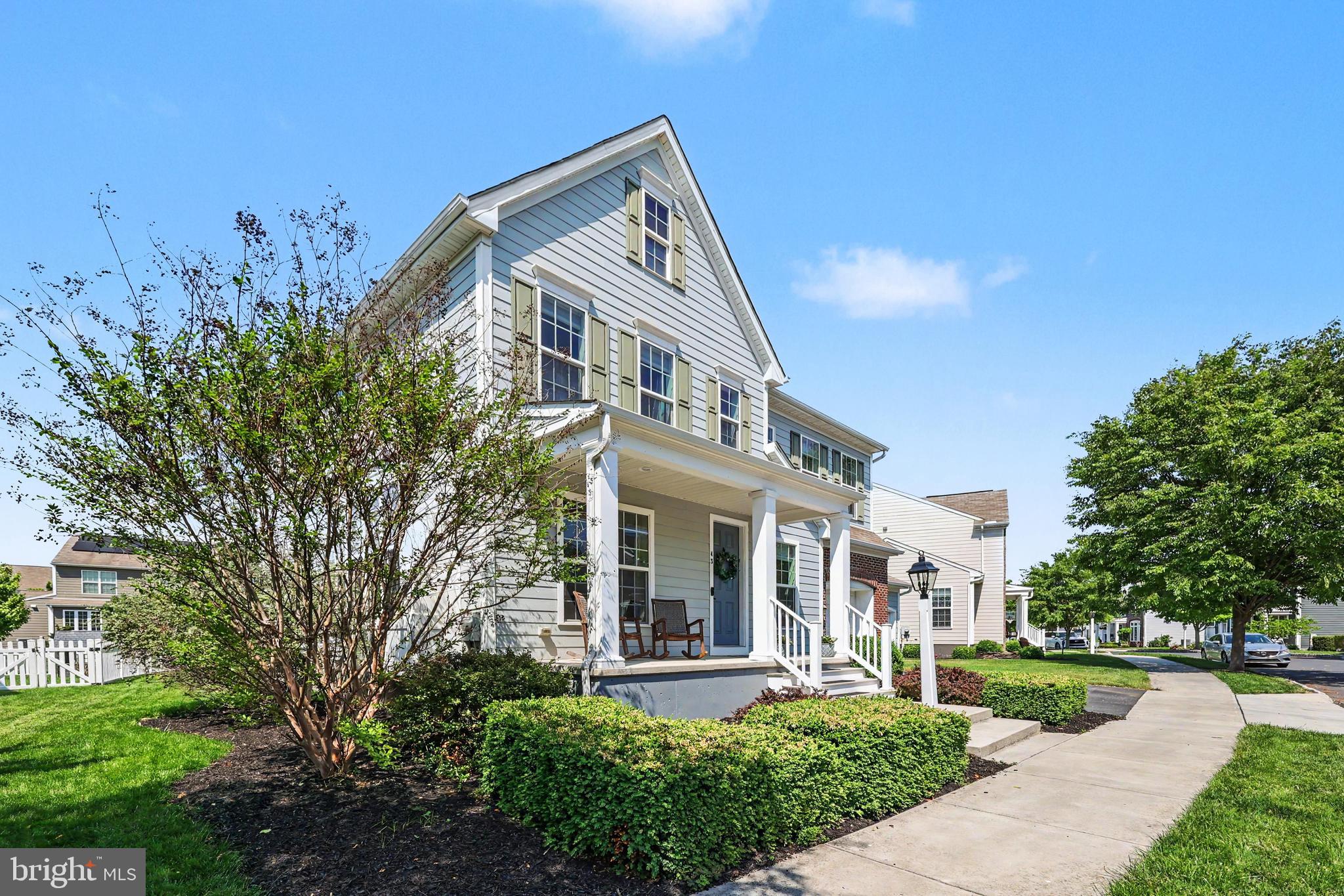 43 HOKE FARM WAY