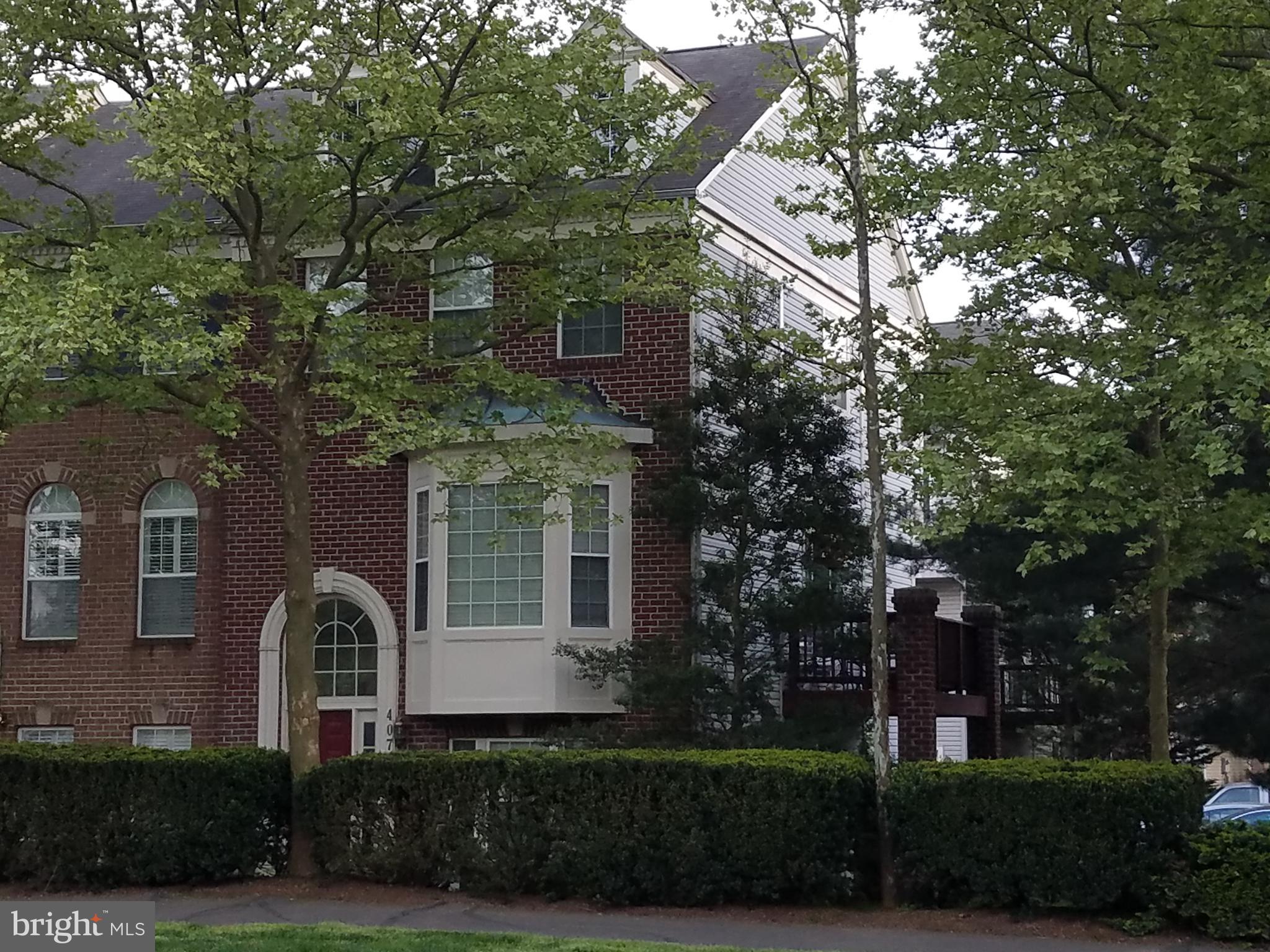 RANDOM HILLS - Residential Lease