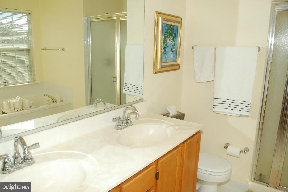 RANDOM HILLS - Residential Lease