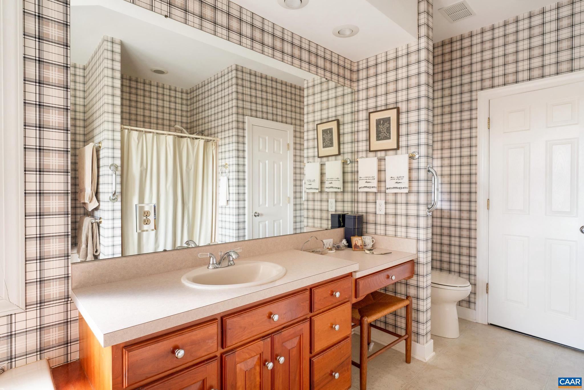 HARE GLEN - Residential